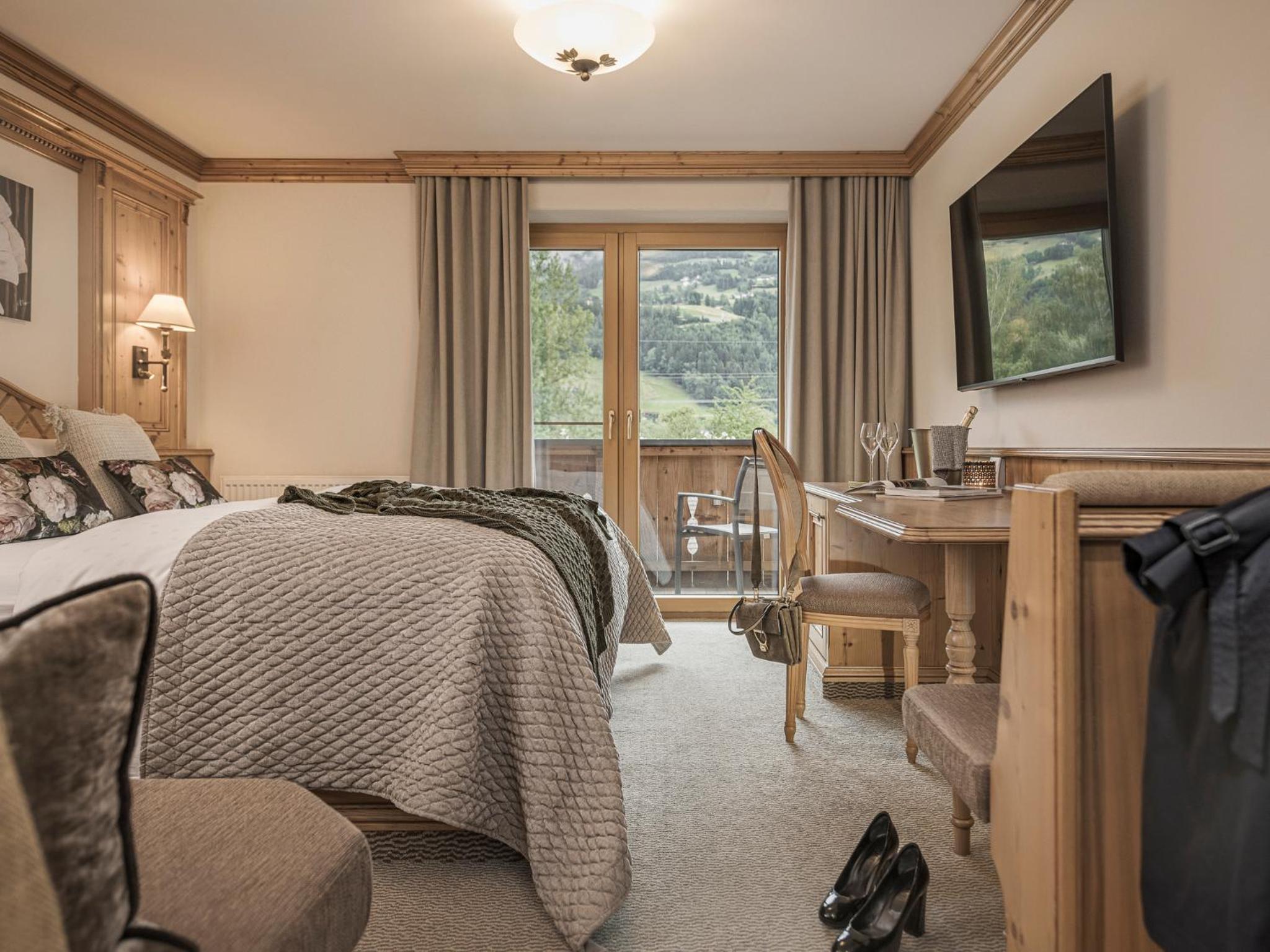 Double Room with Mountain View - Photo 1