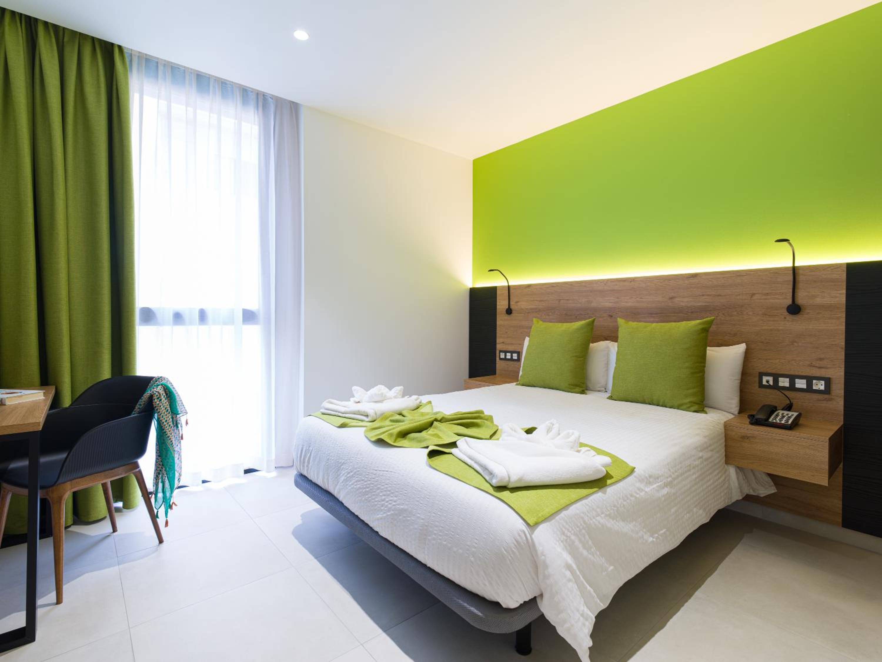 Standard Double Room - Photo 1