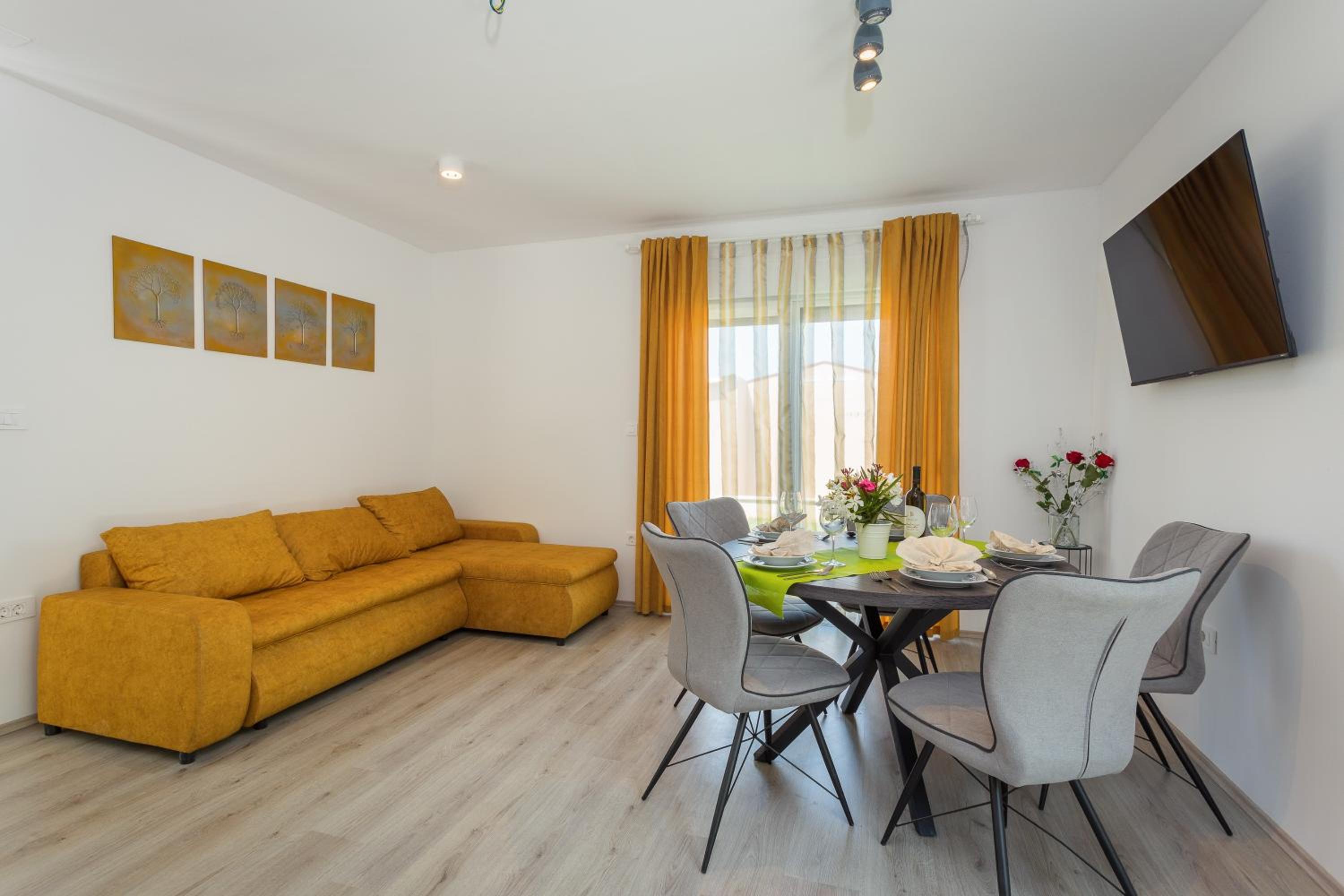 Two Bedroom House photo 3