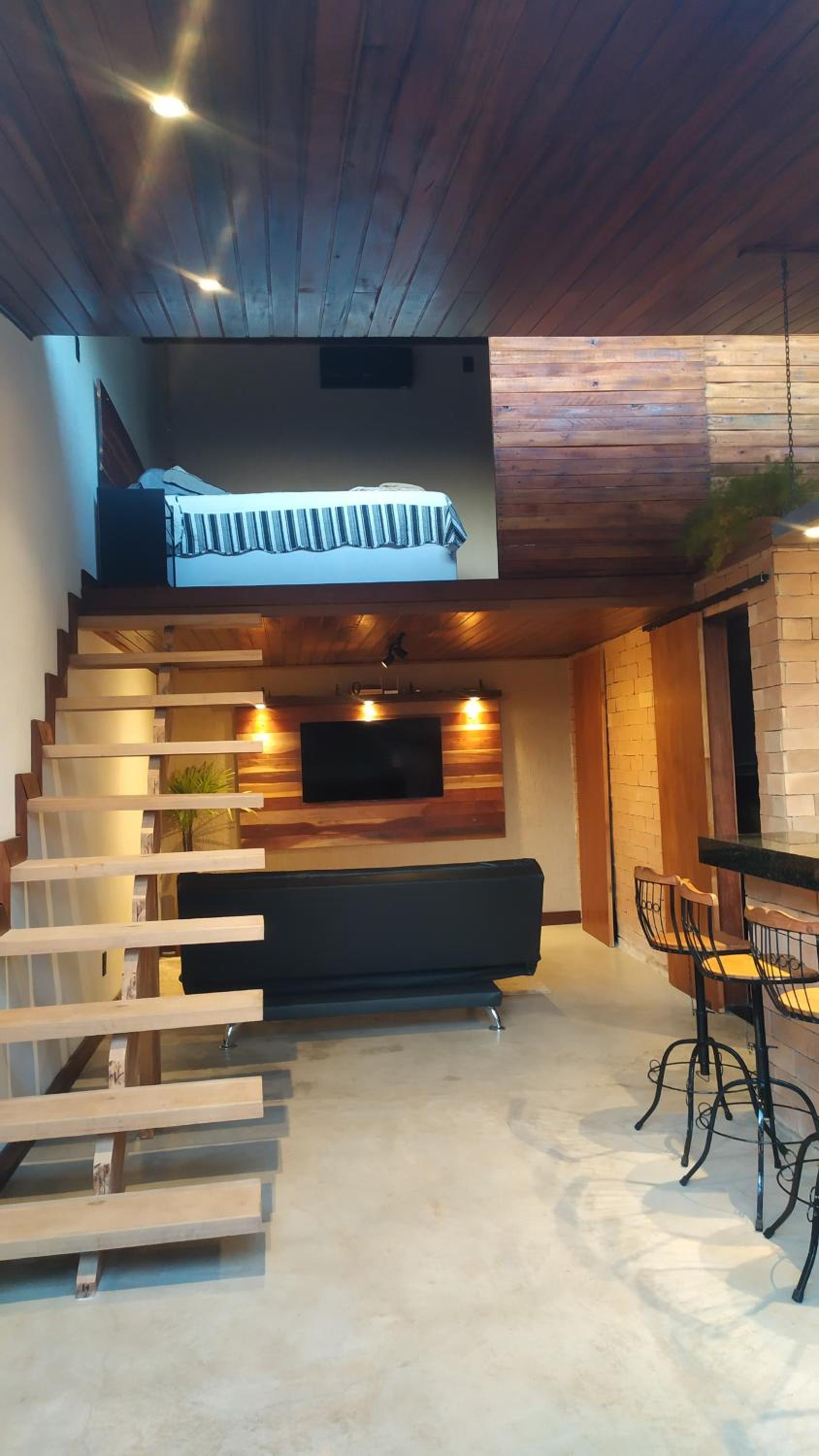 Loft 1 photo 2