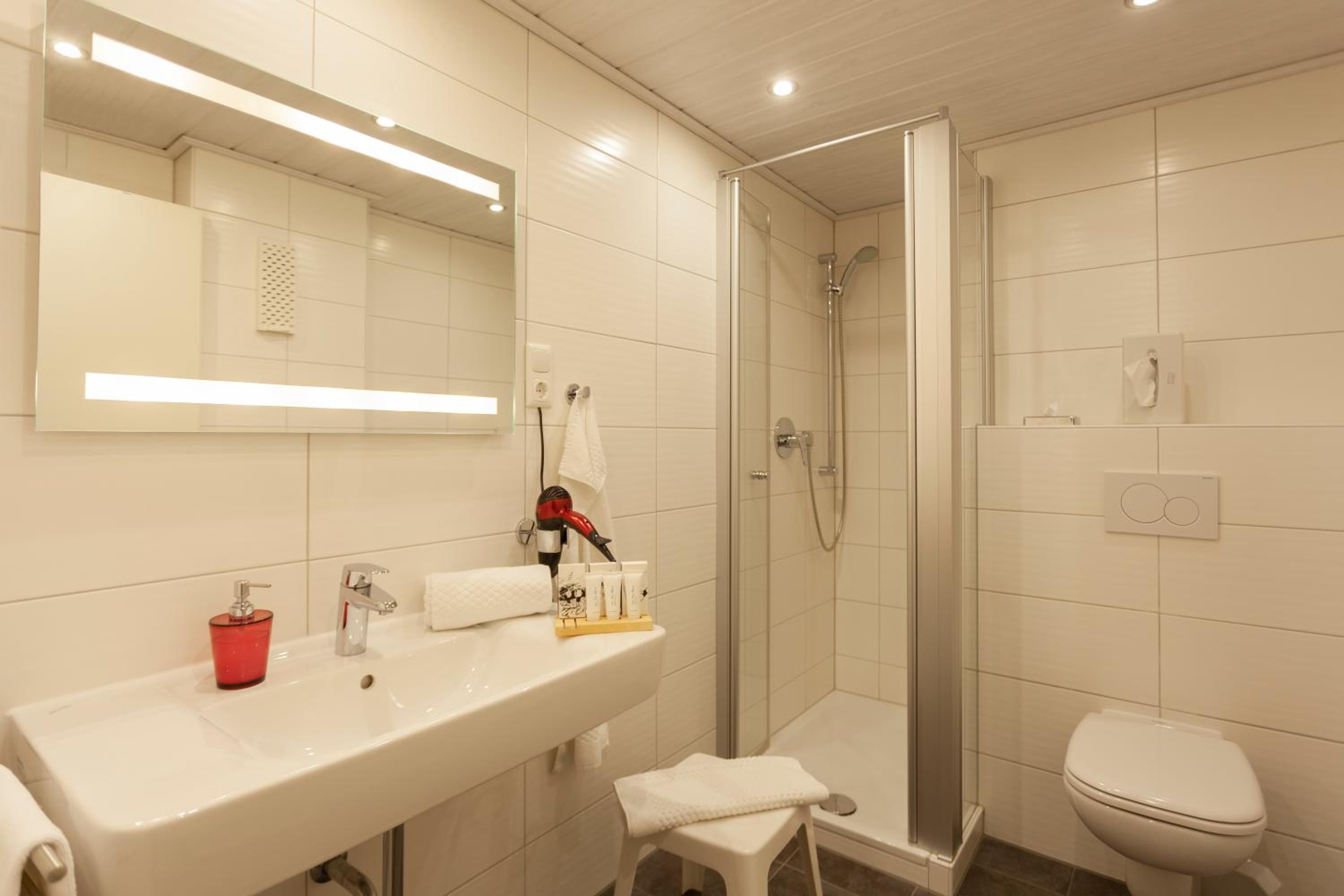 Suite (2 Adults) photo 3