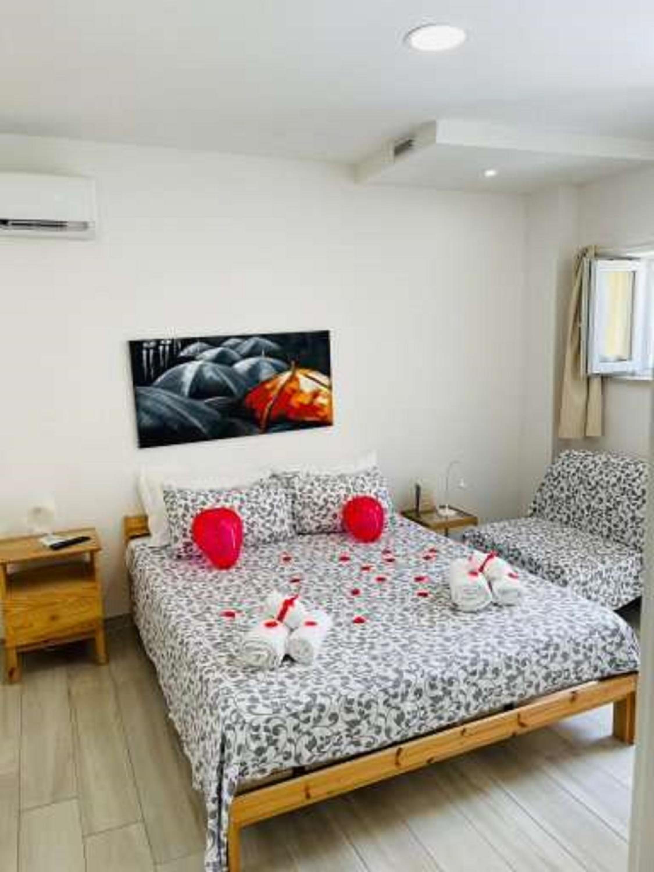 Basic Triple Room - Photo 1