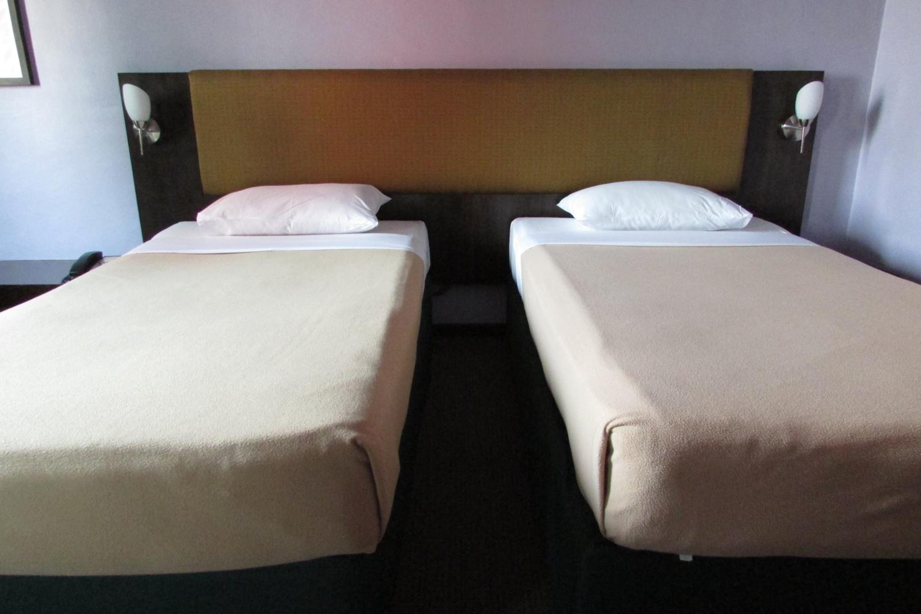 Standard Twin Room photo 3