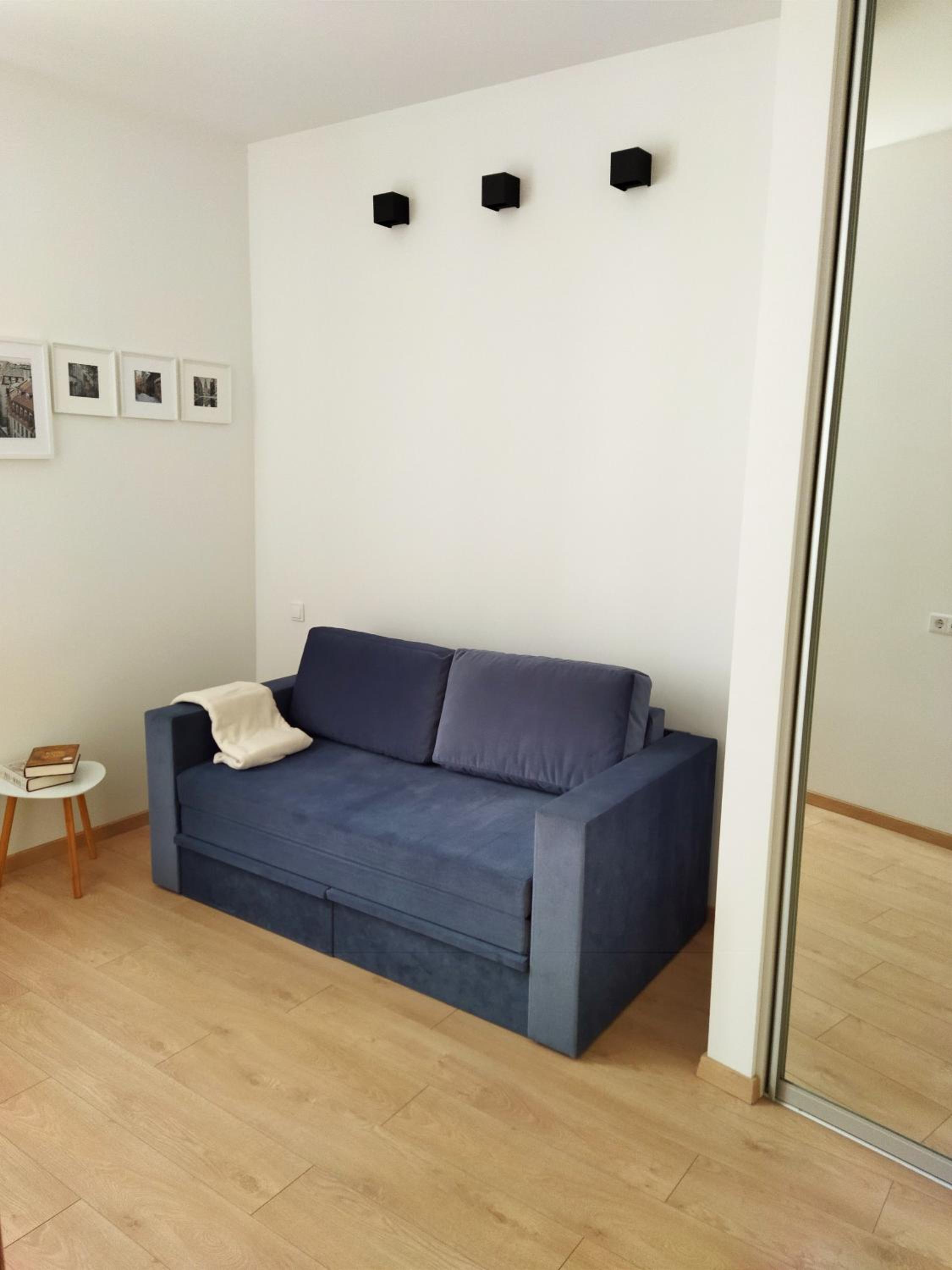 One-Bedroom Apartment - Photo 6