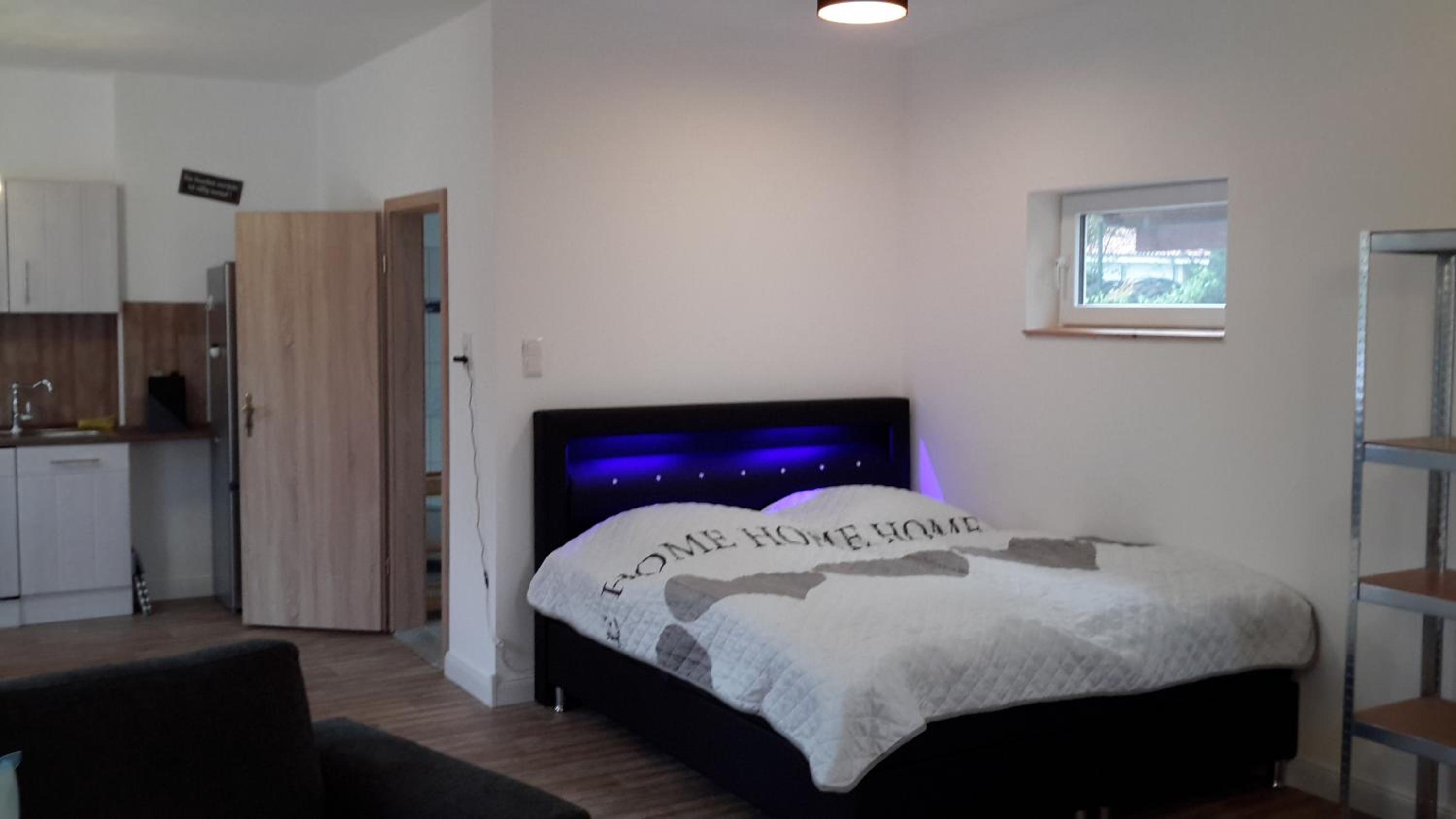 One-Bedroom House photo 1