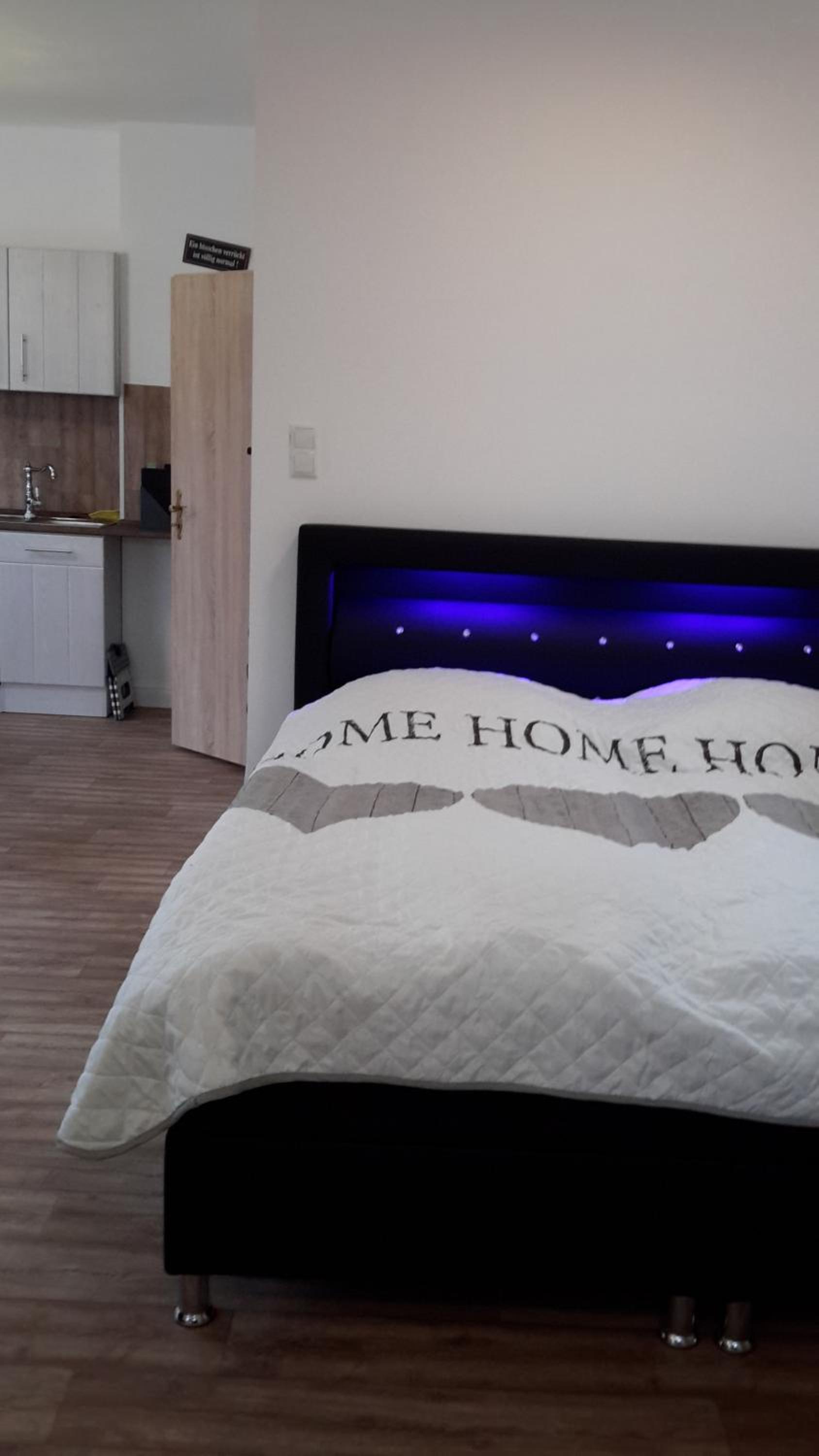 One-Bedroom House photo 2