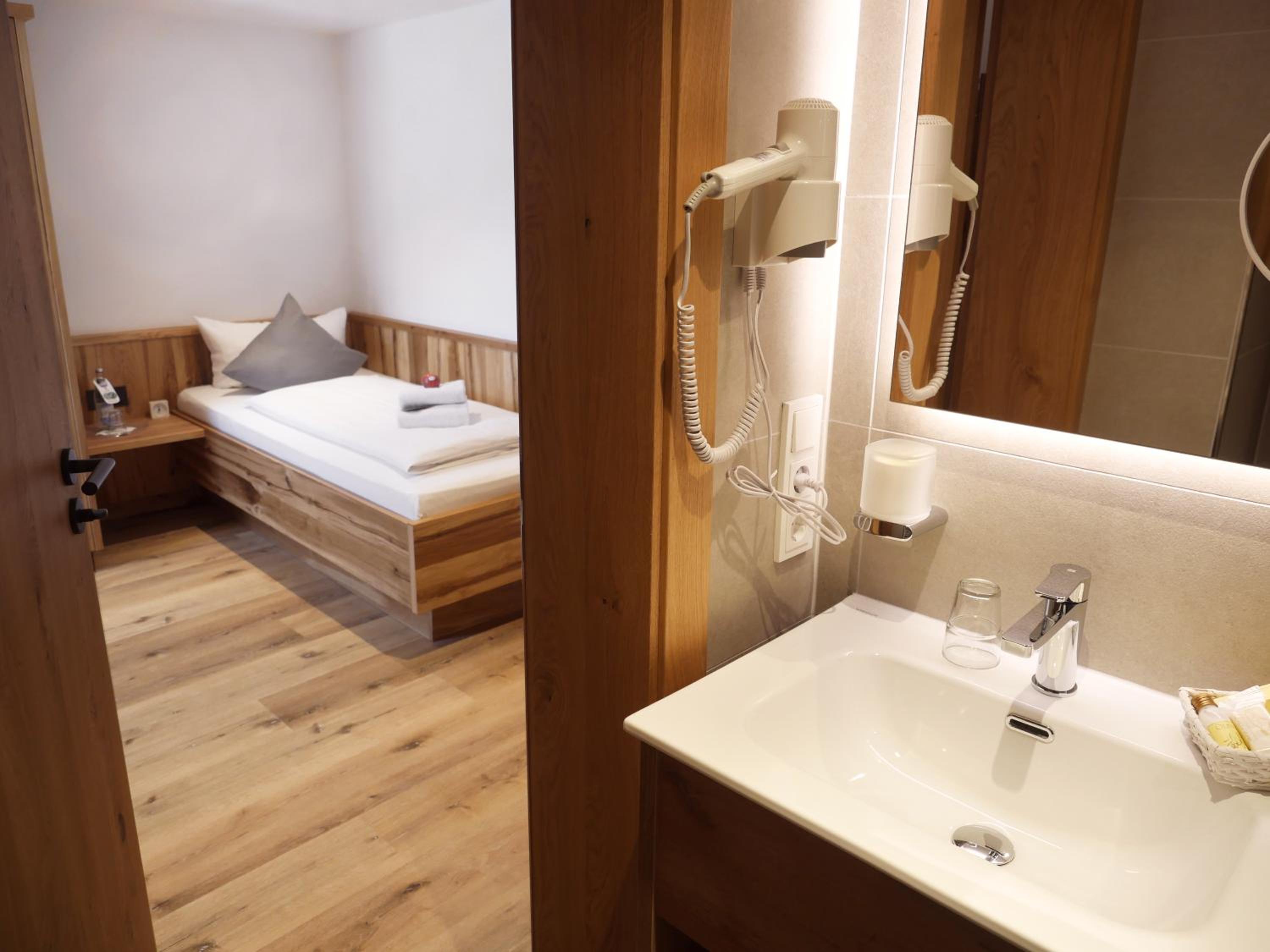Single Room photo 1