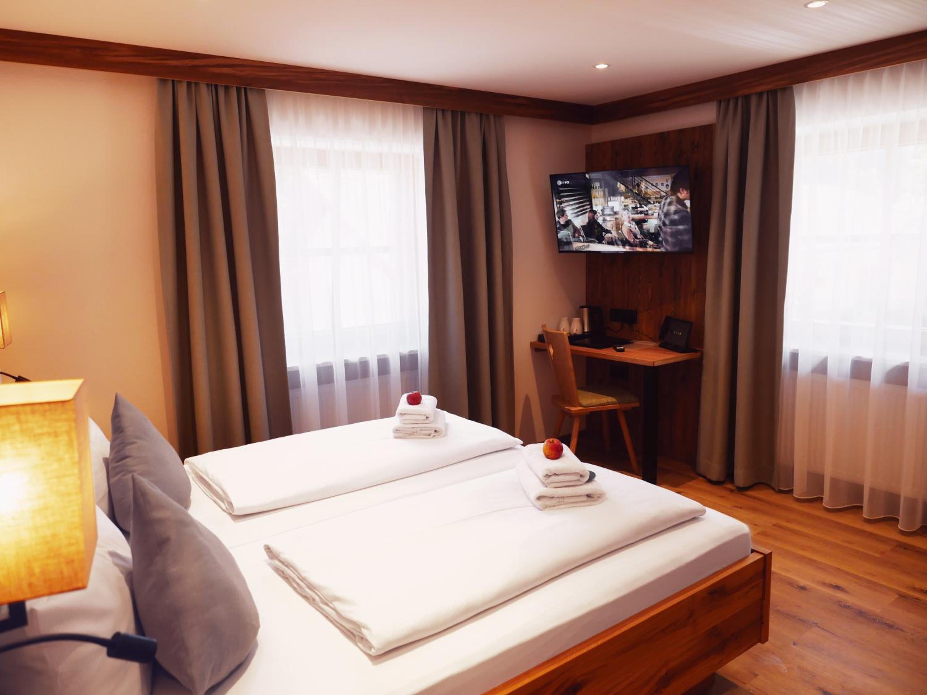 Double Room - Photo 3