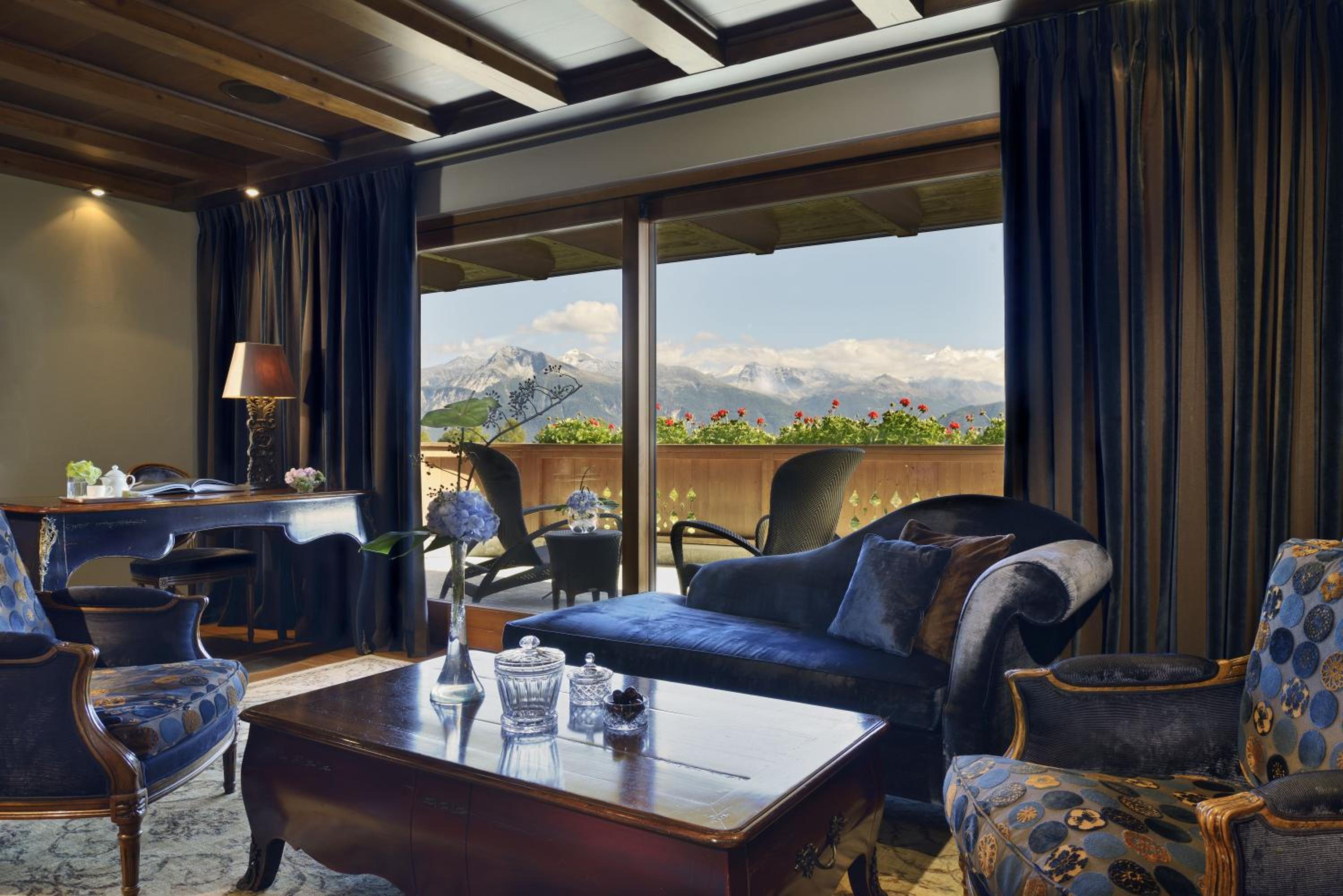 Deluxe Suite