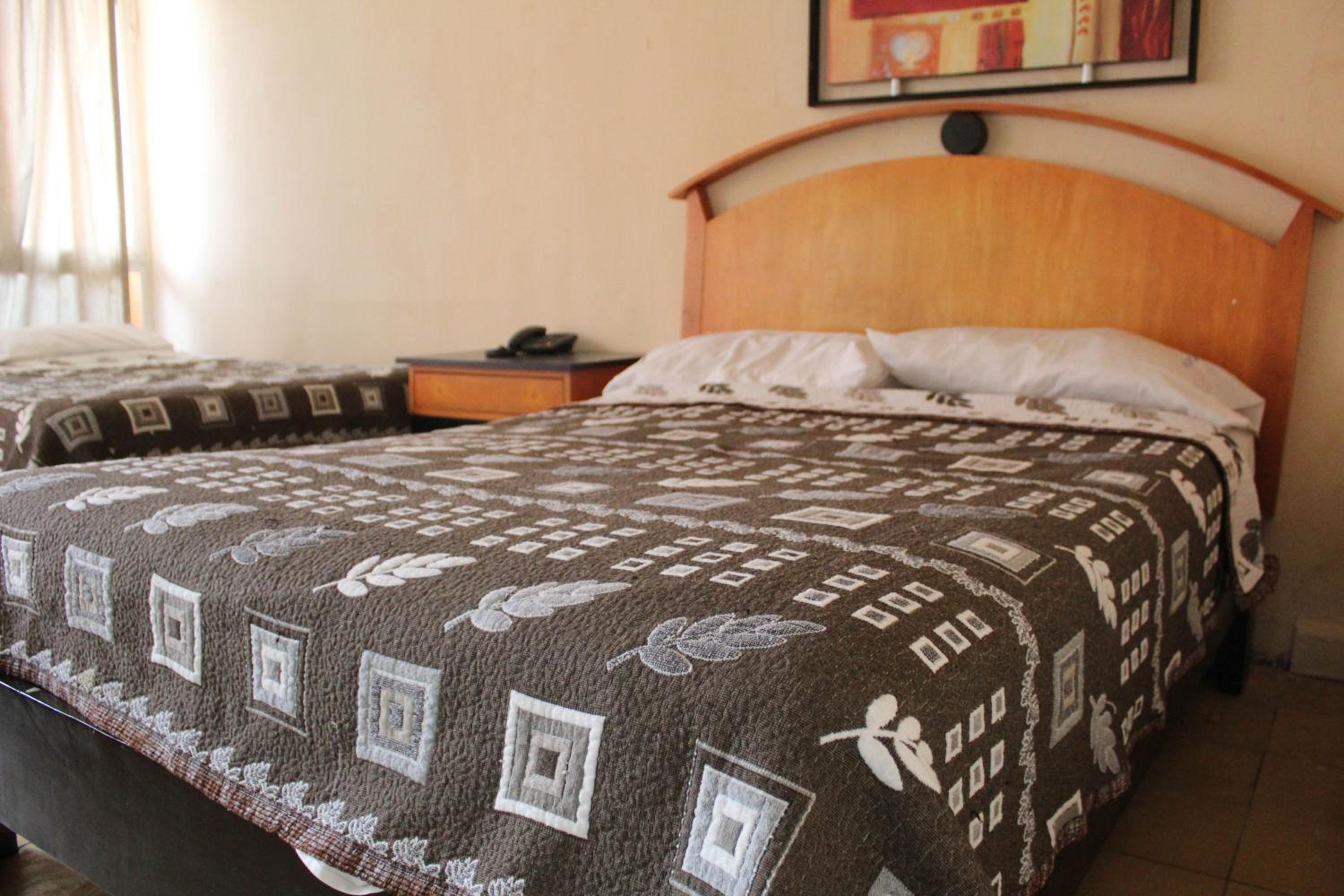 Deluxe Family Room - Photo 5
