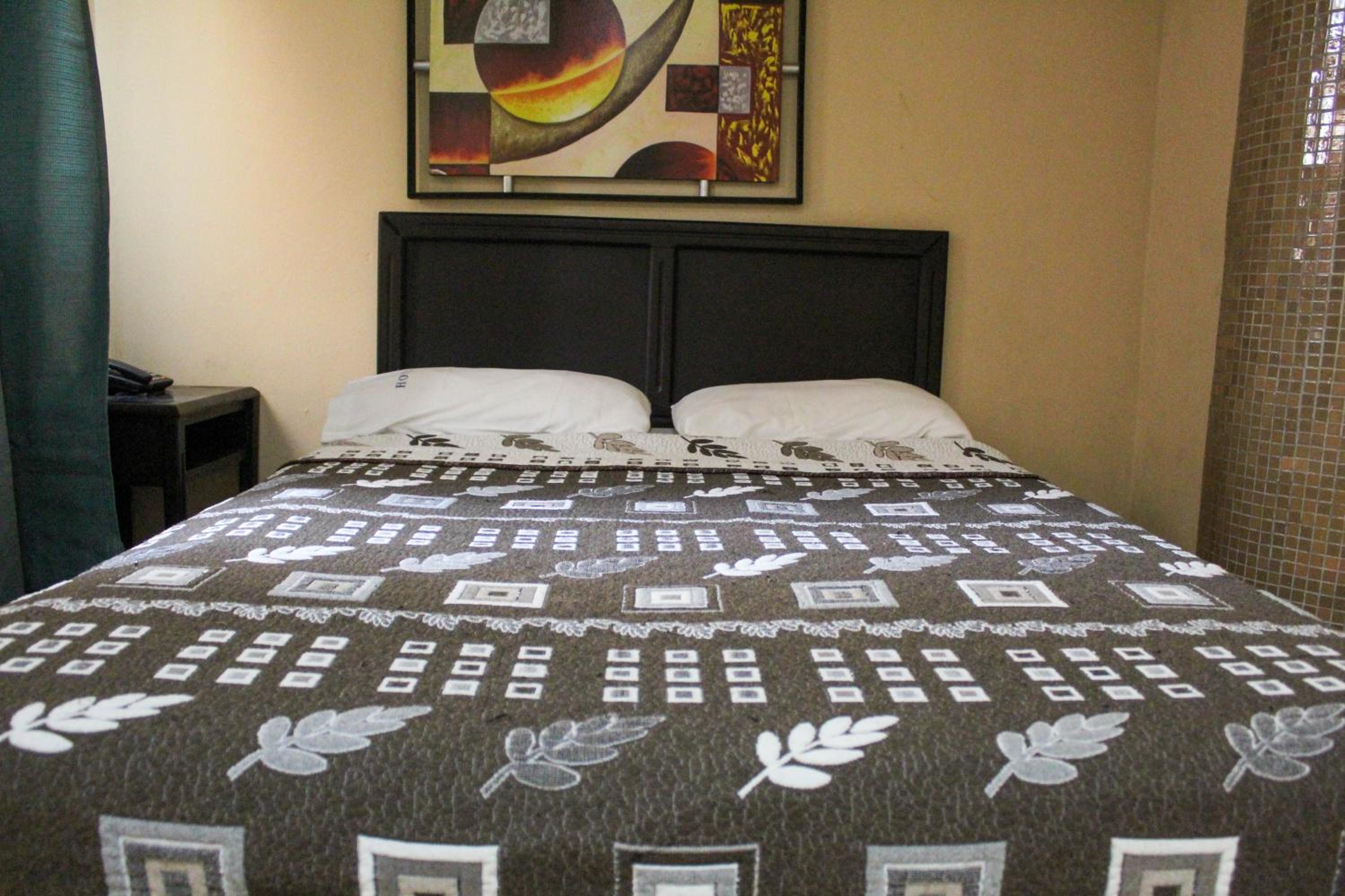 Double Room - Photo 10