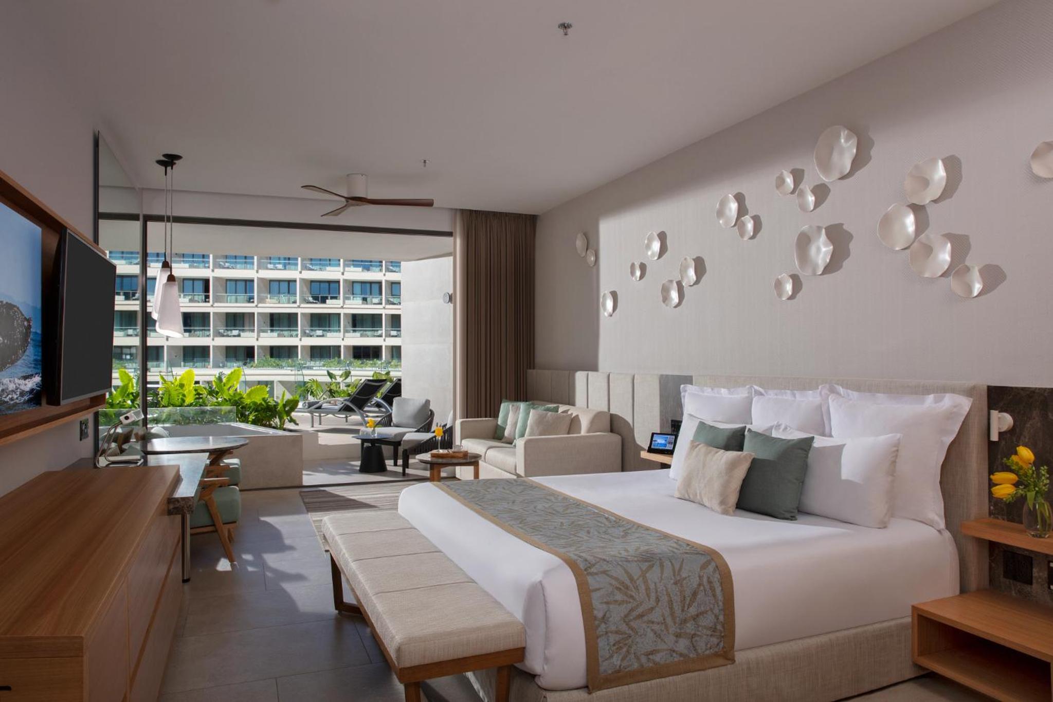Preferred Club Jr. Suite Sundeck 2 Queen beds