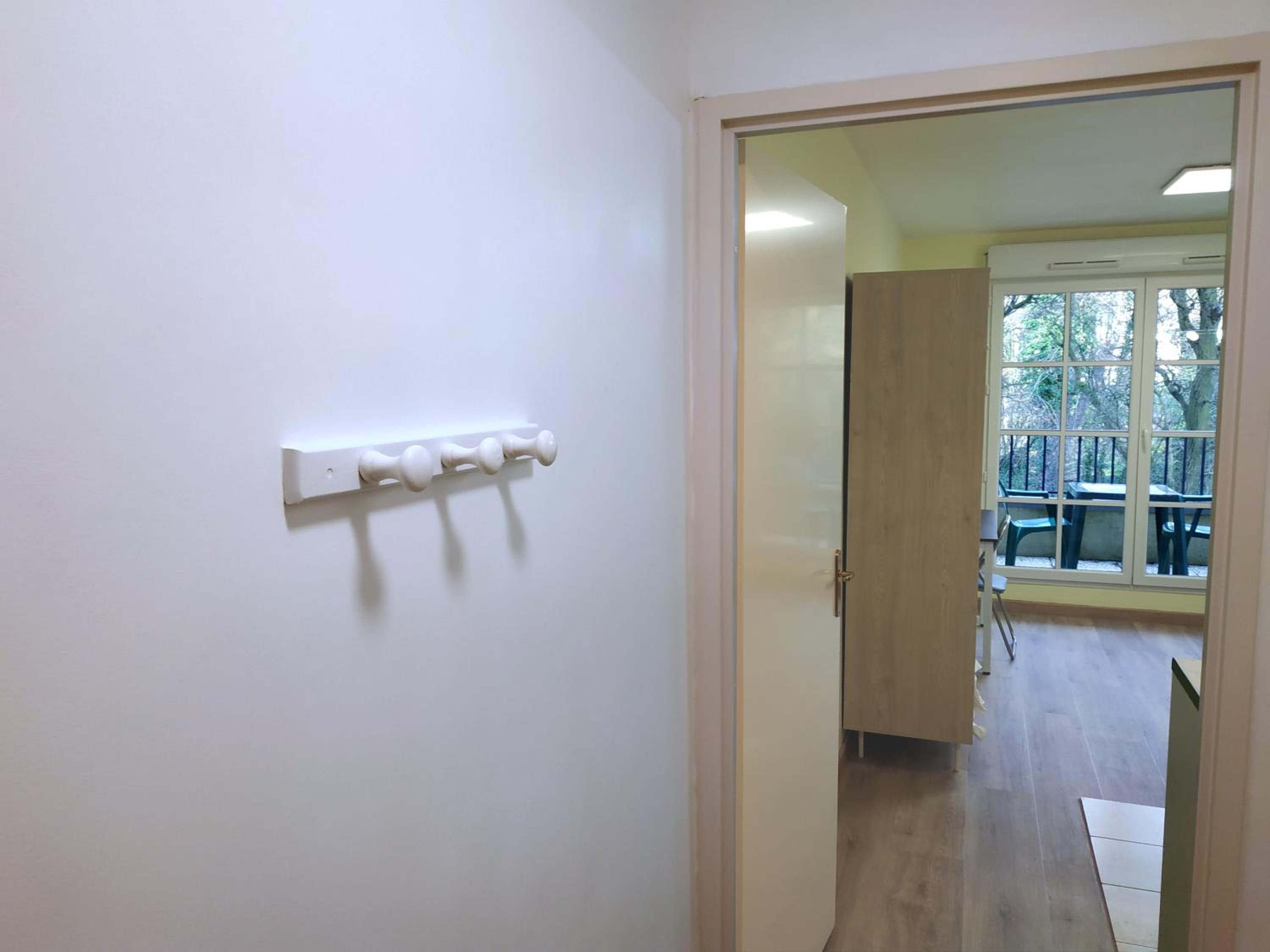 One-Bedroom Apartment - Photo 10