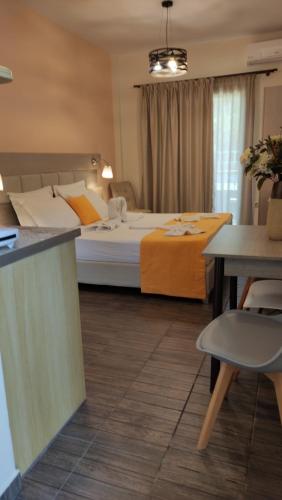 Studio Apartment photo 2