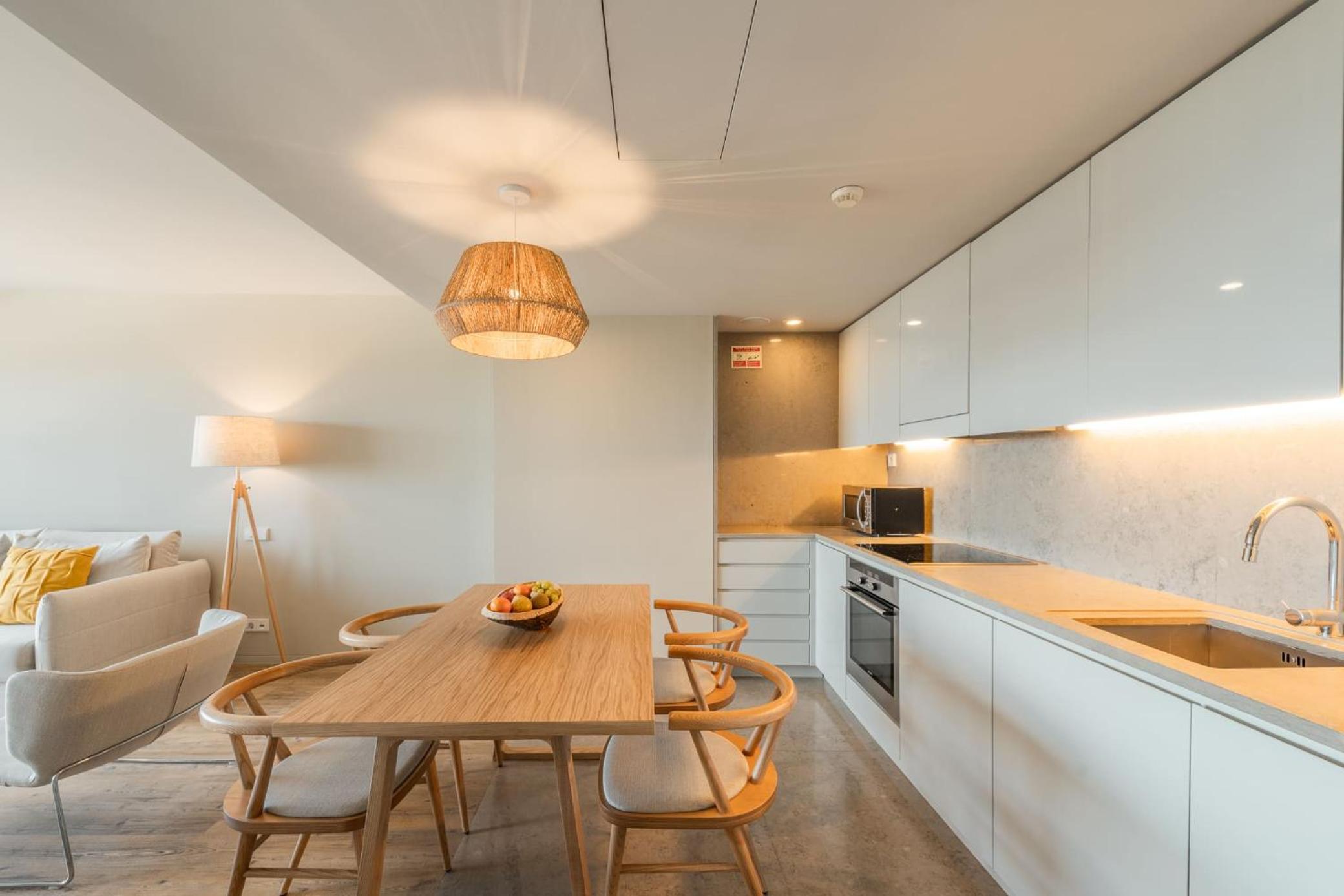 Premium One-Bedroom Apartment with River View - Photo 2