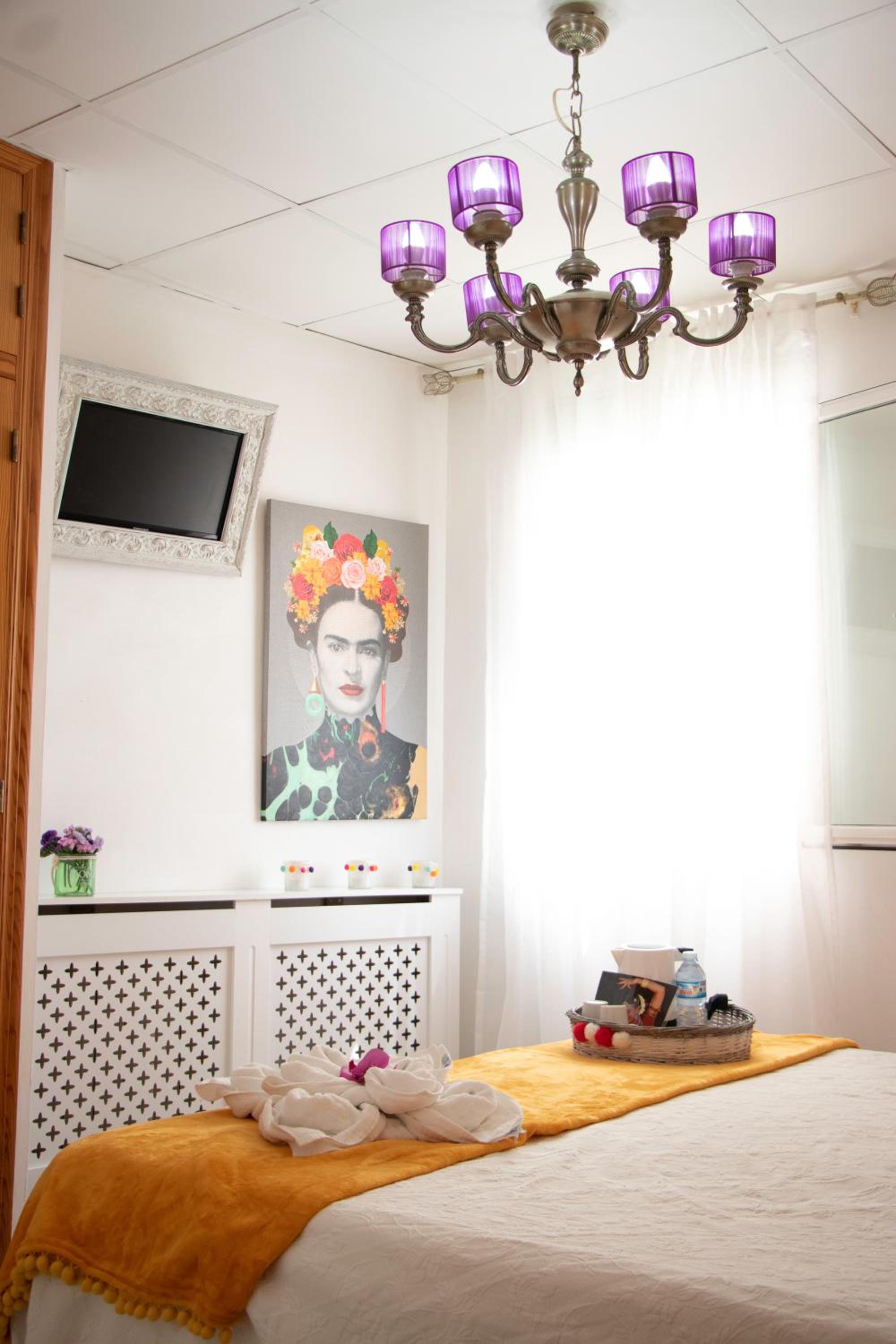 Double Room with Private Bathroom - Photo 18