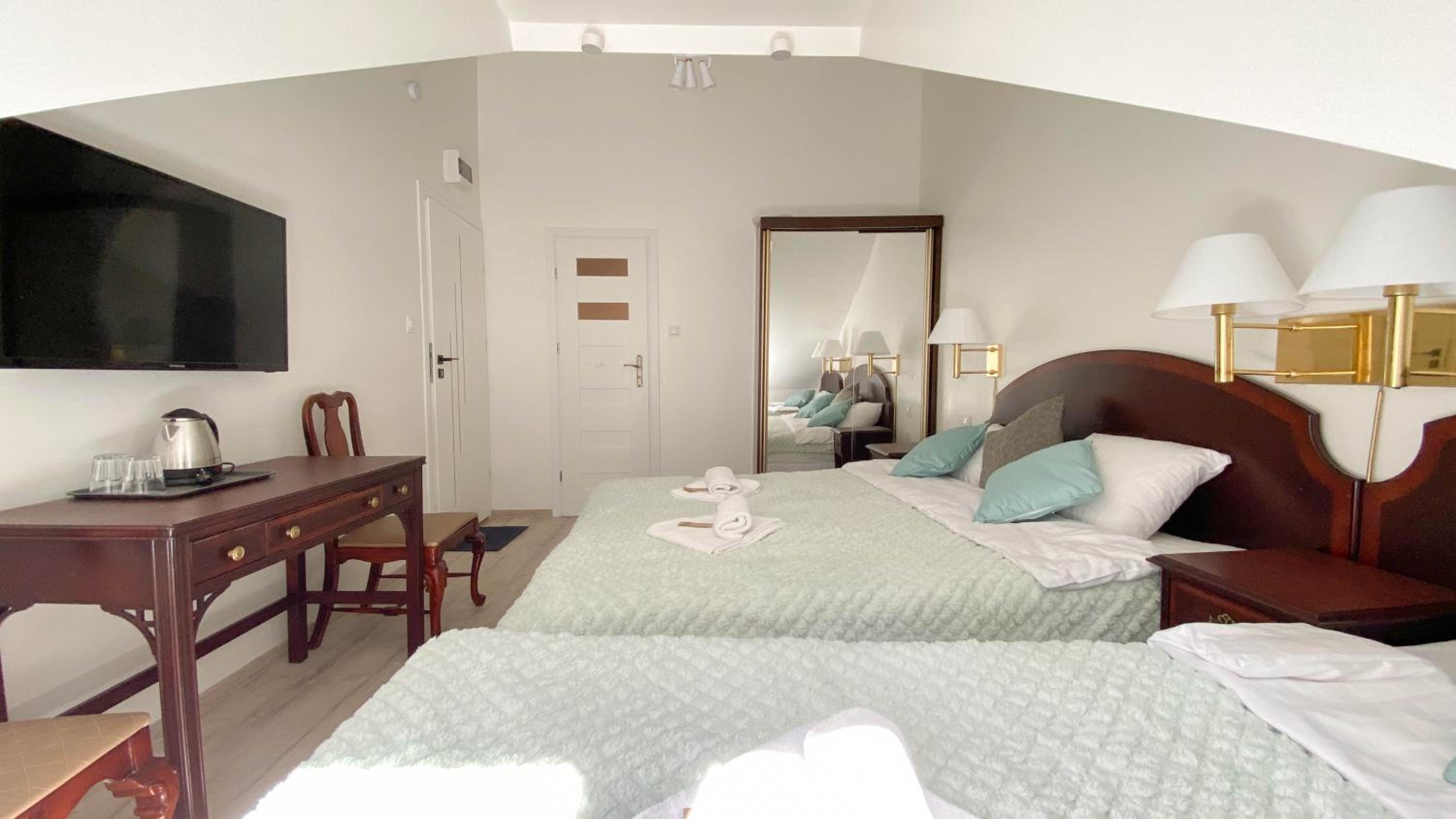 Triple Room with Private Bathroom photo 2