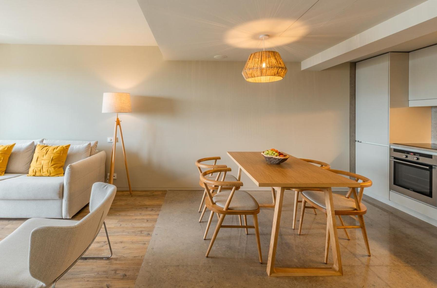 Premium One-Bedroom Suite with Sea View - Photo 9