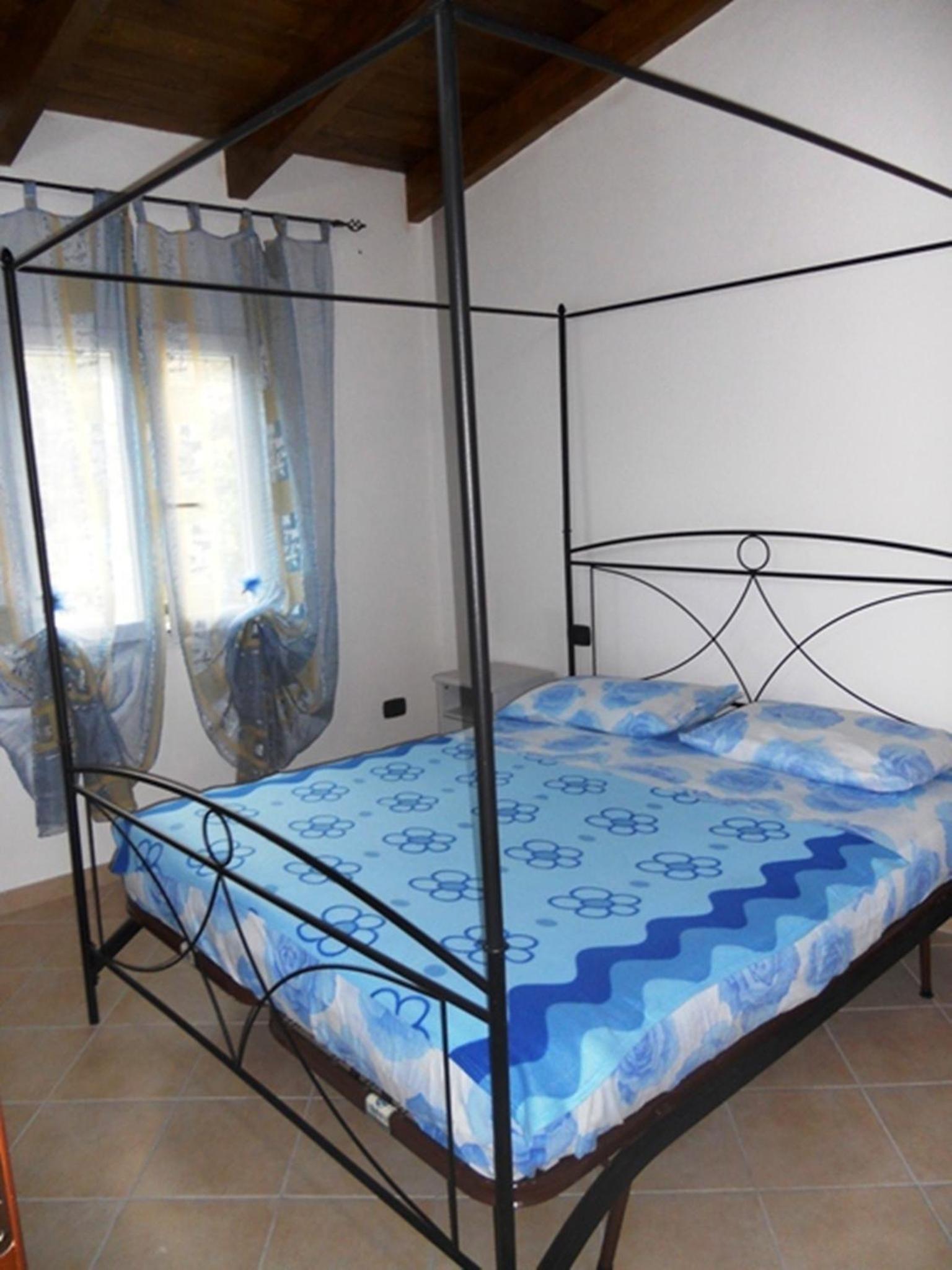 One-Bedroom Apartment (5 Adults)