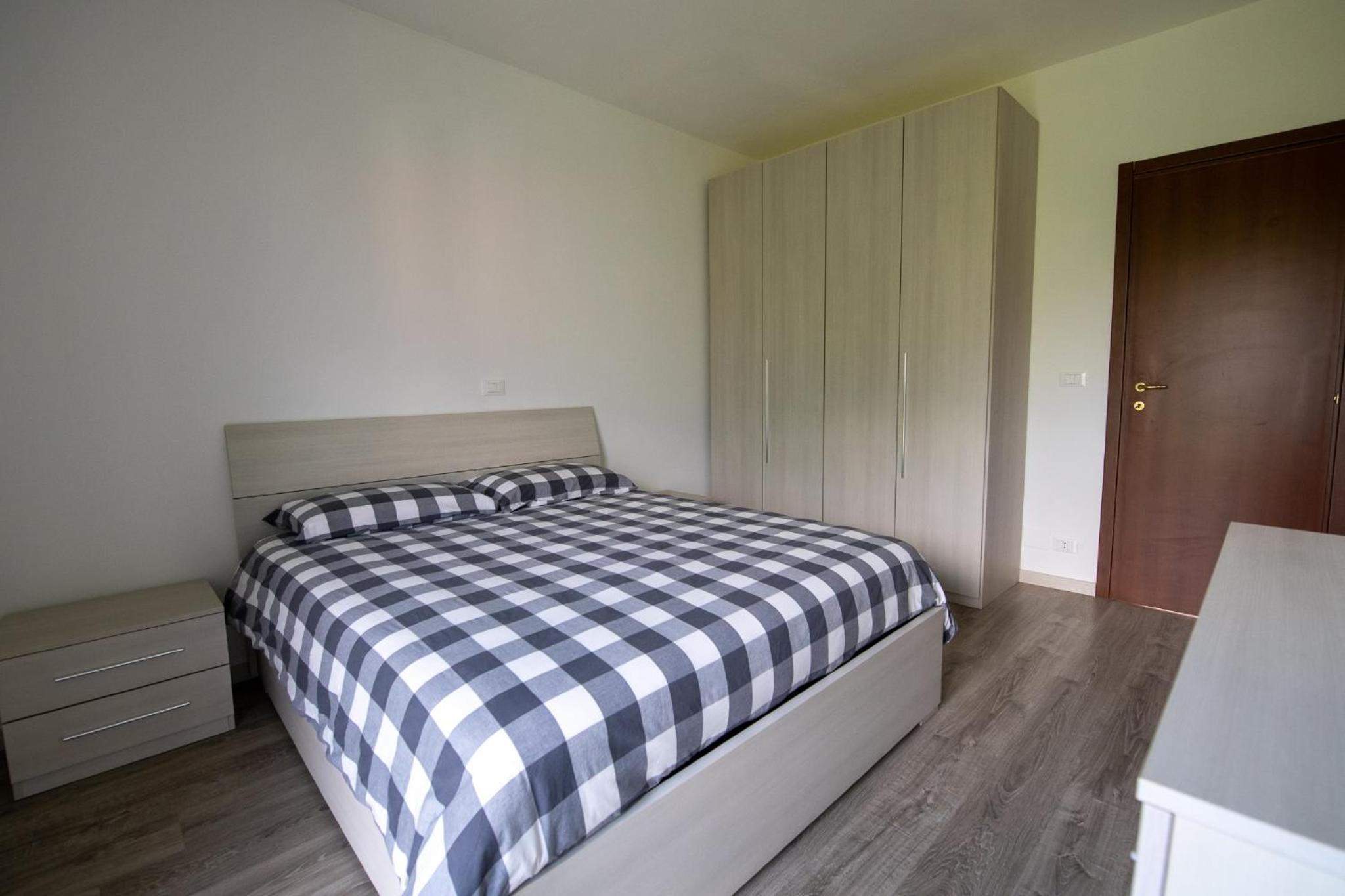 Superior One-Bedroom Apartment with Balcony