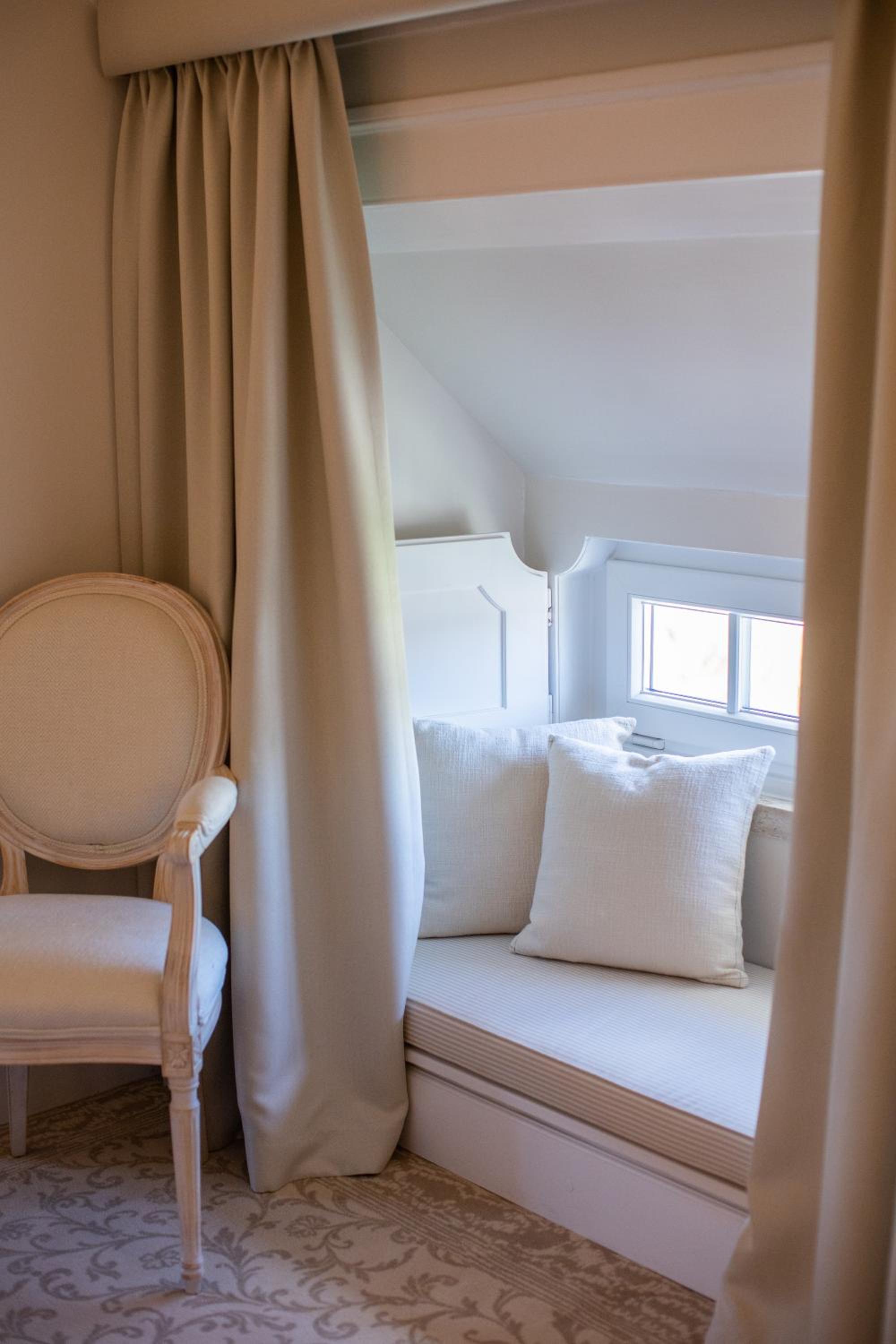 Double Attic Room   - Photo 7