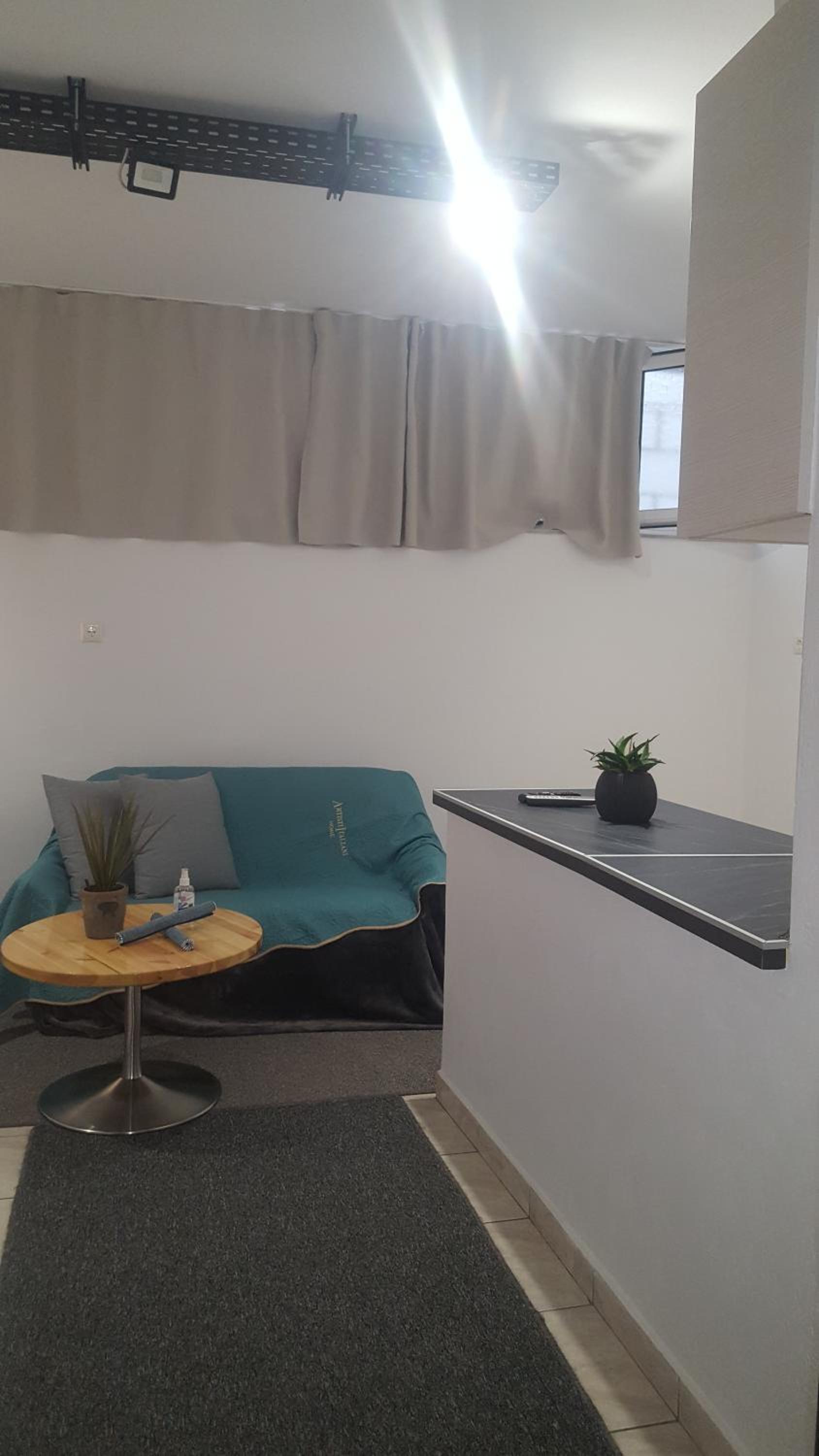 One-Bedroom Apartment - Photo 9