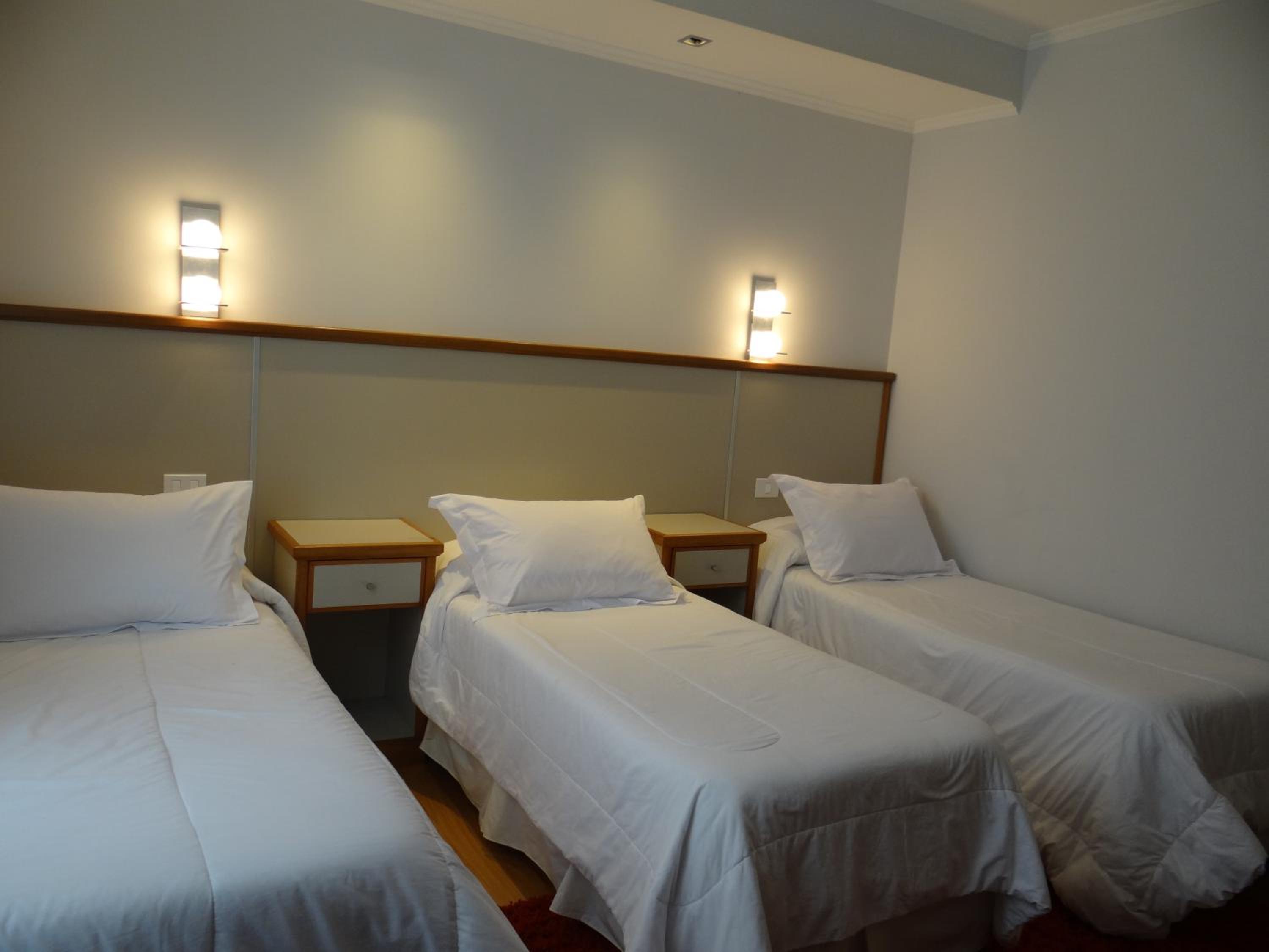 Deluxe Triple Room photo 2