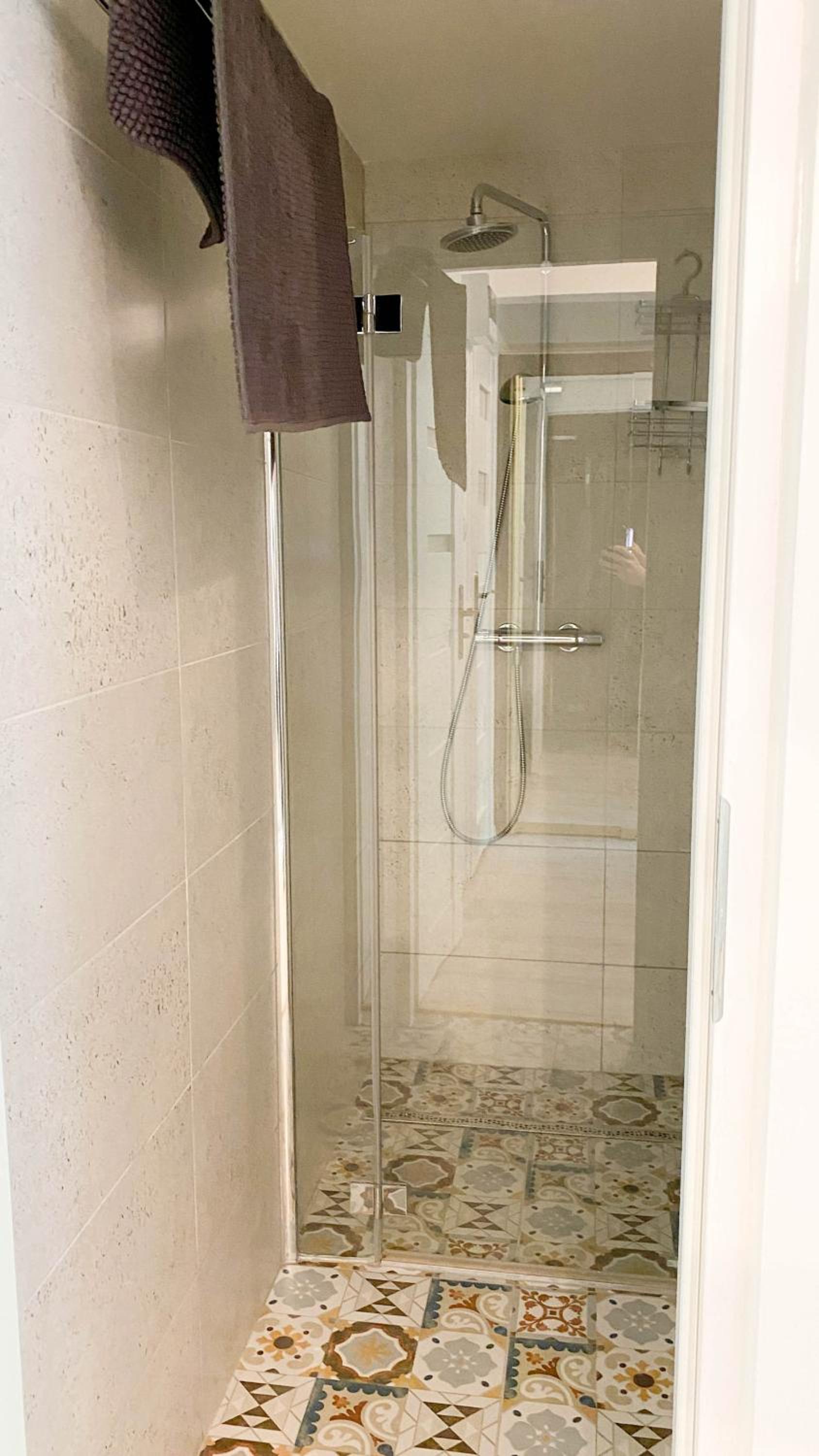 Comfort Triple Room with Shower photo 3