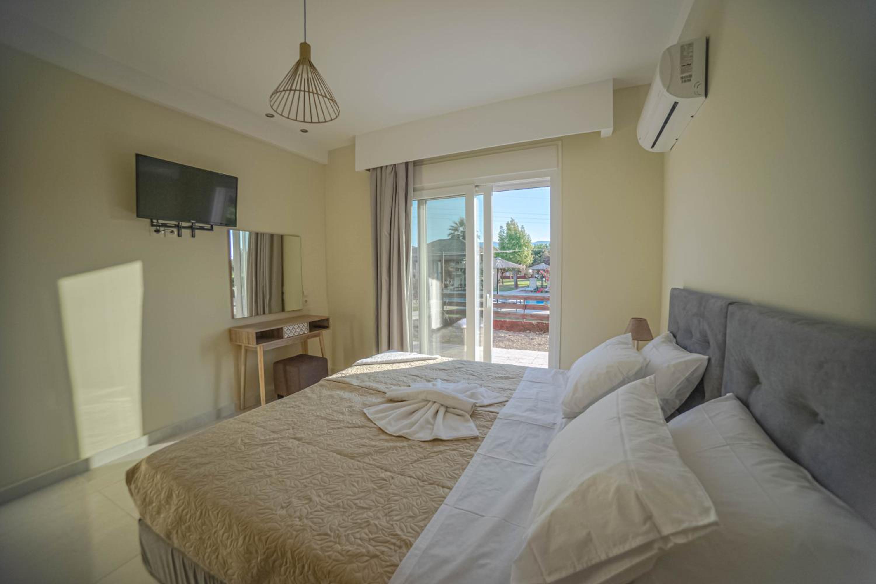 Two-Bedroom Villa photo 3