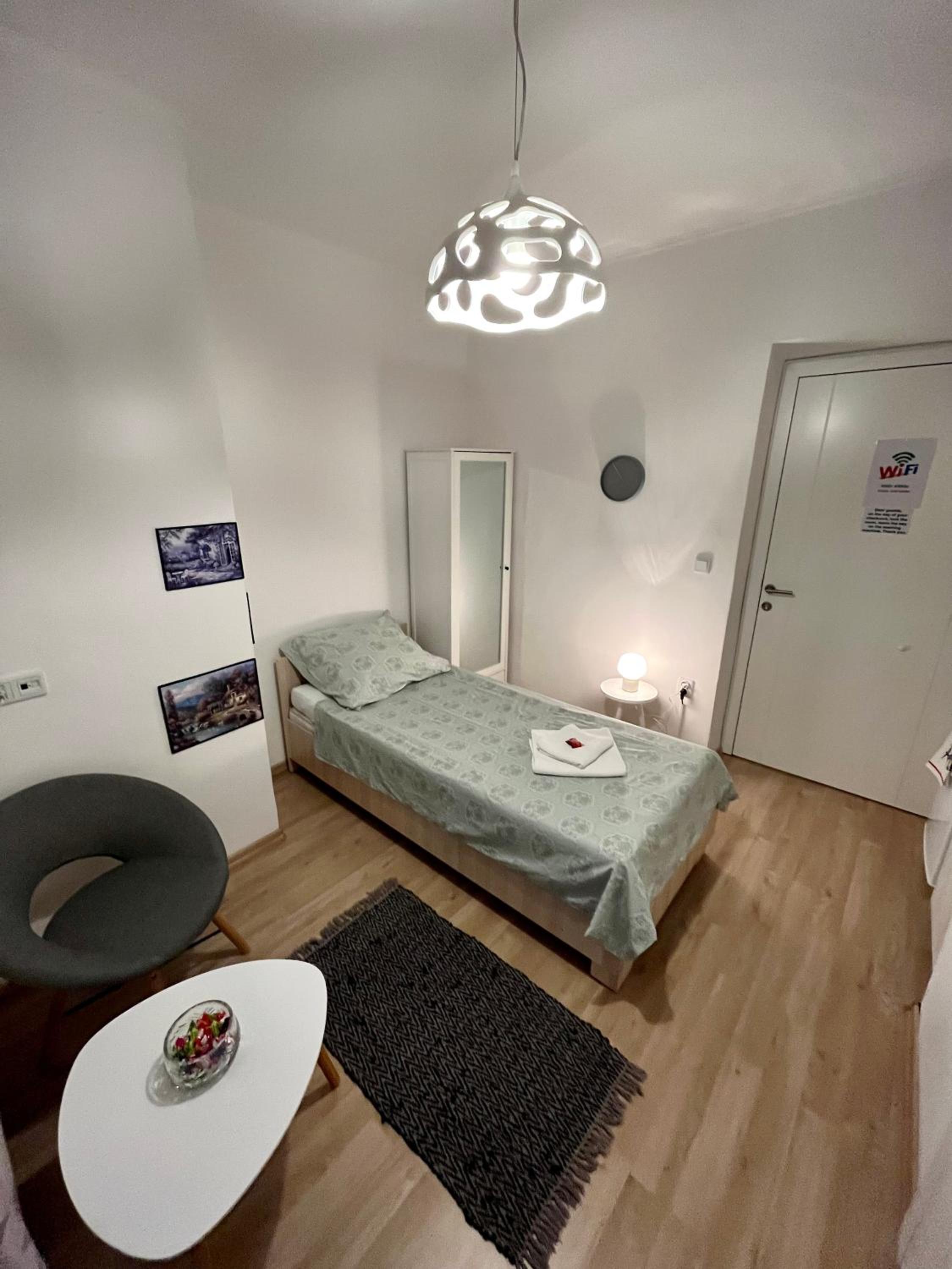 Studio Apartment