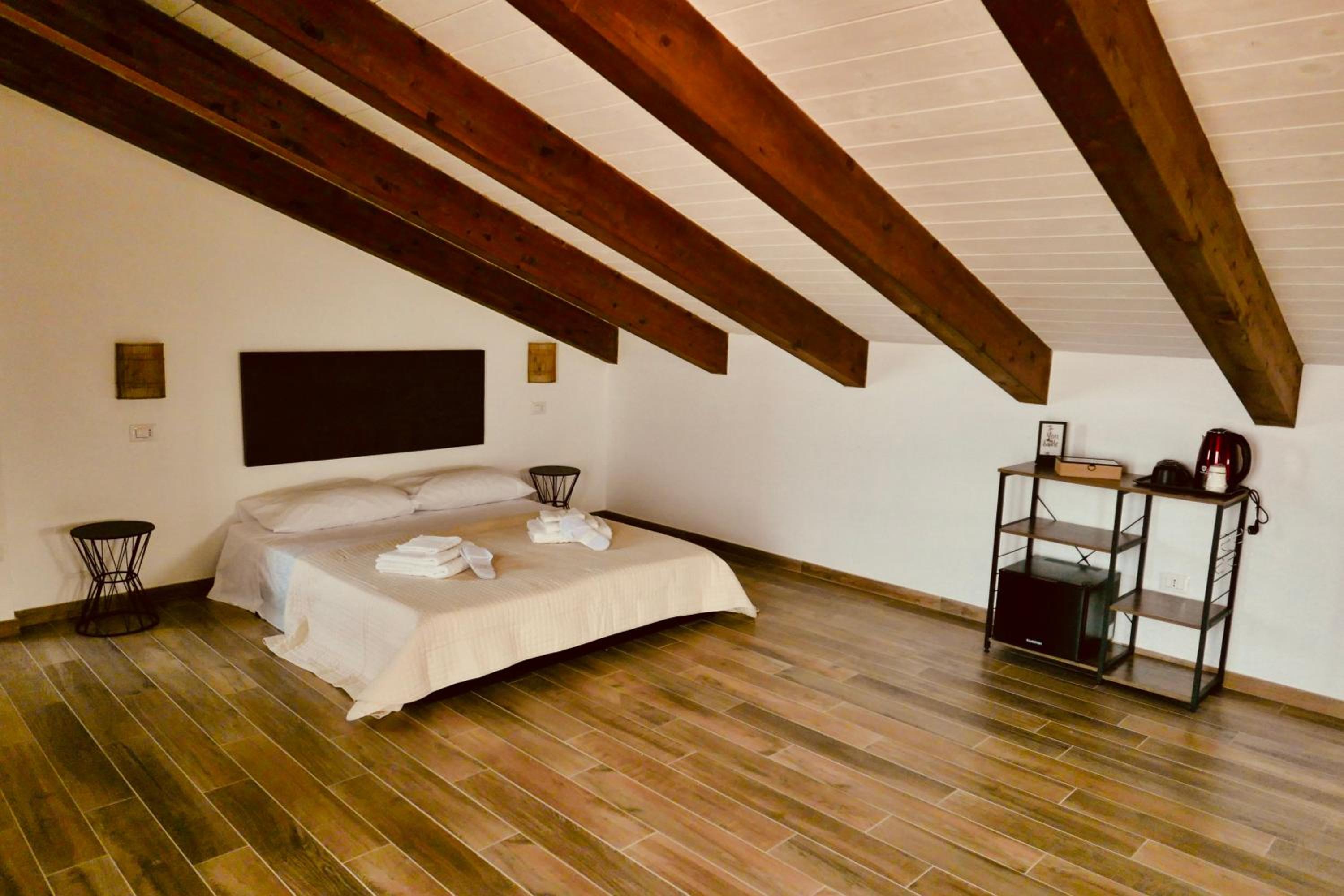 Deluxe Triple Room with Sea View photo 2