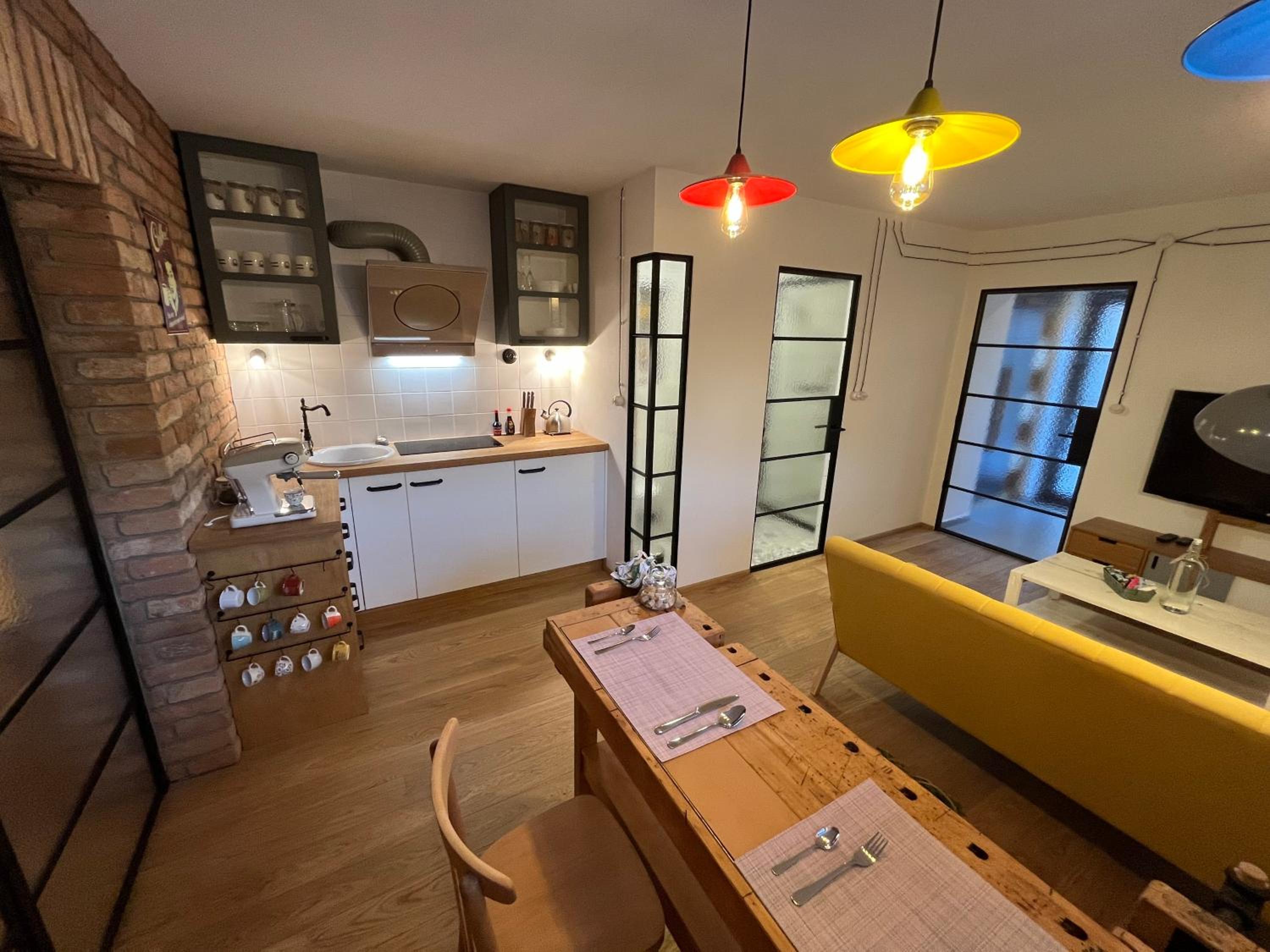 One-Bedroom Apartment - Photo 14