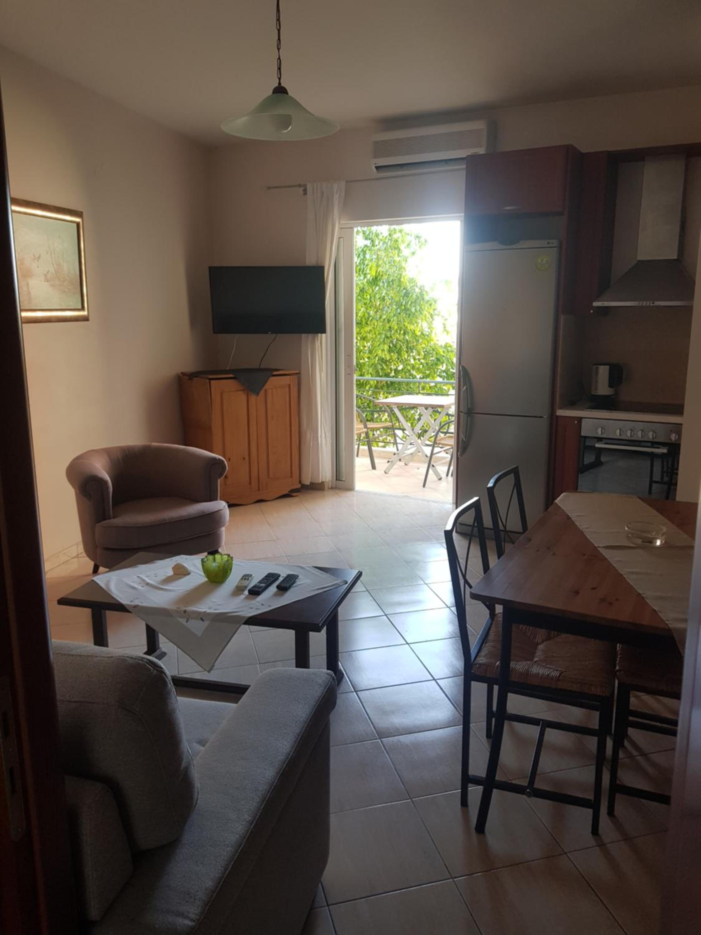 One-Bedroom Apartment - Photo 23