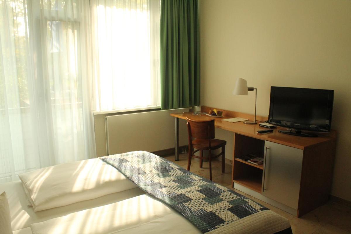 Single Room photo 3