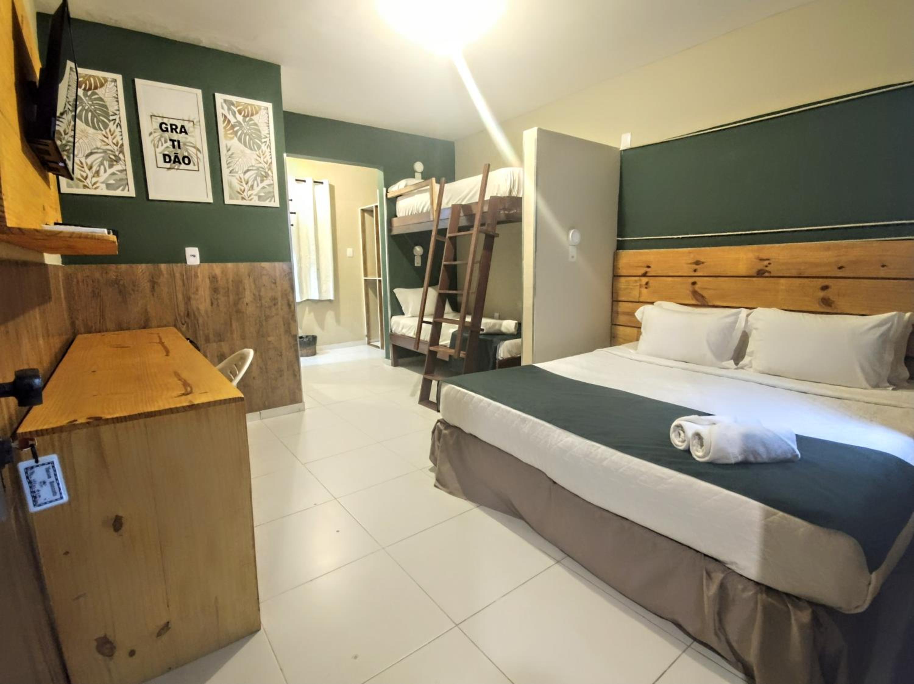 Standard Suite - Photo 1