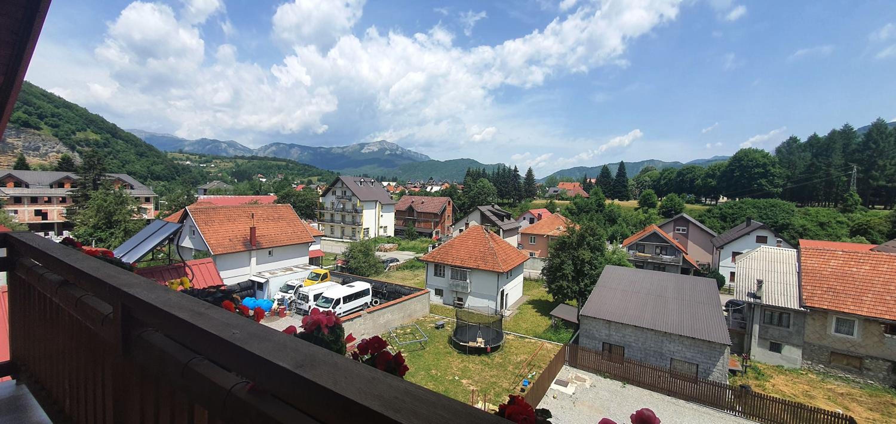 Deluxe Double or Twin Room with Balcony - Photo 3