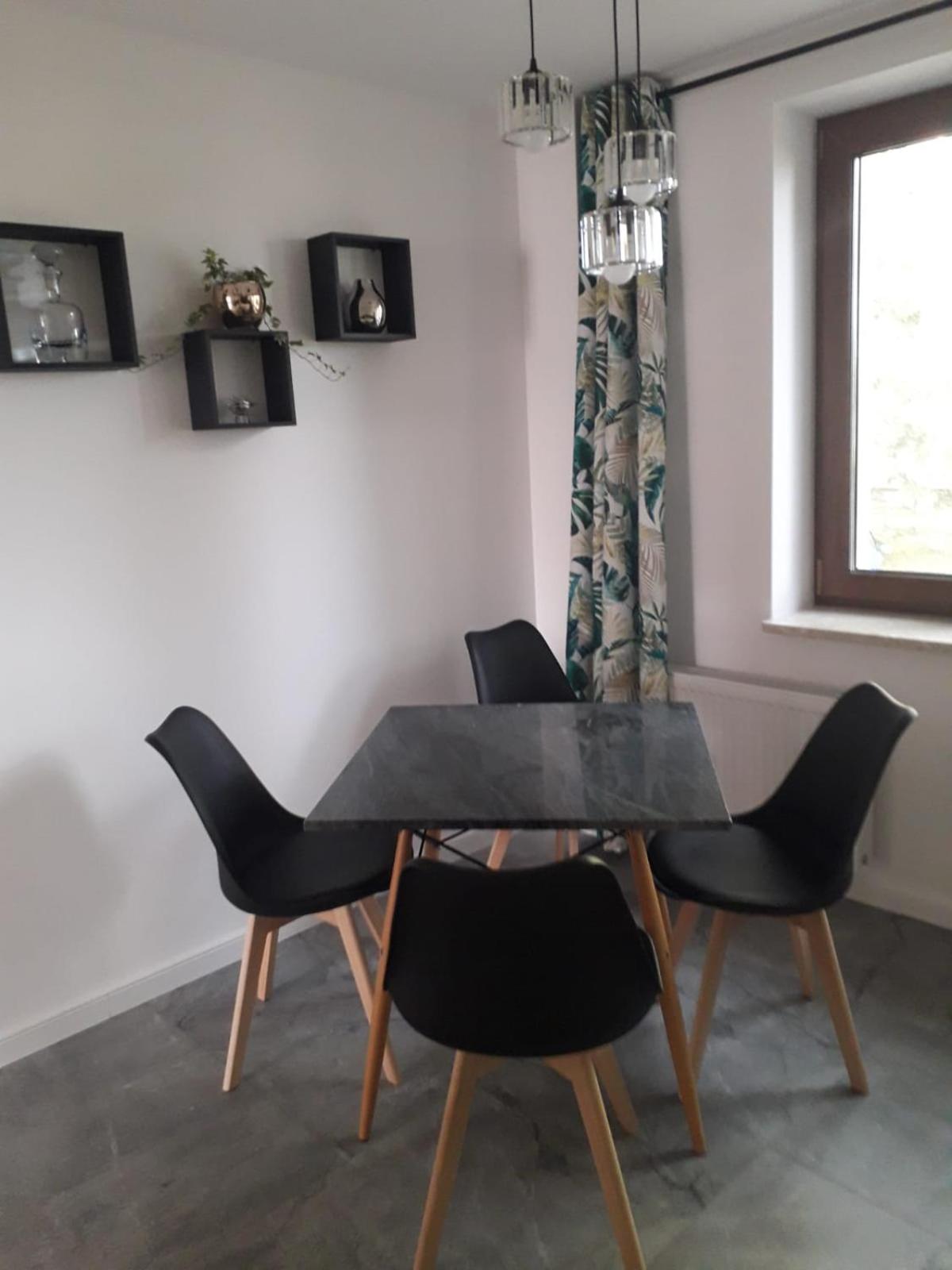 Two-Bedroom Apartment - Photo 2