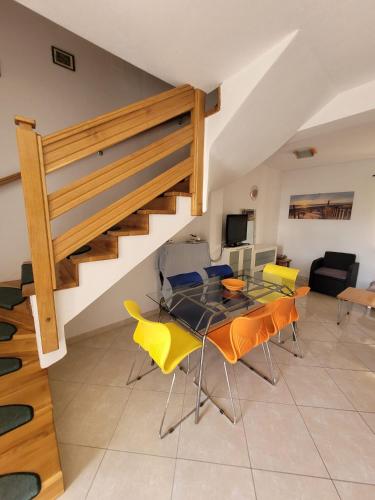 Maisonette photo 3