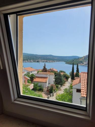 Apartment - Split Level photo 2