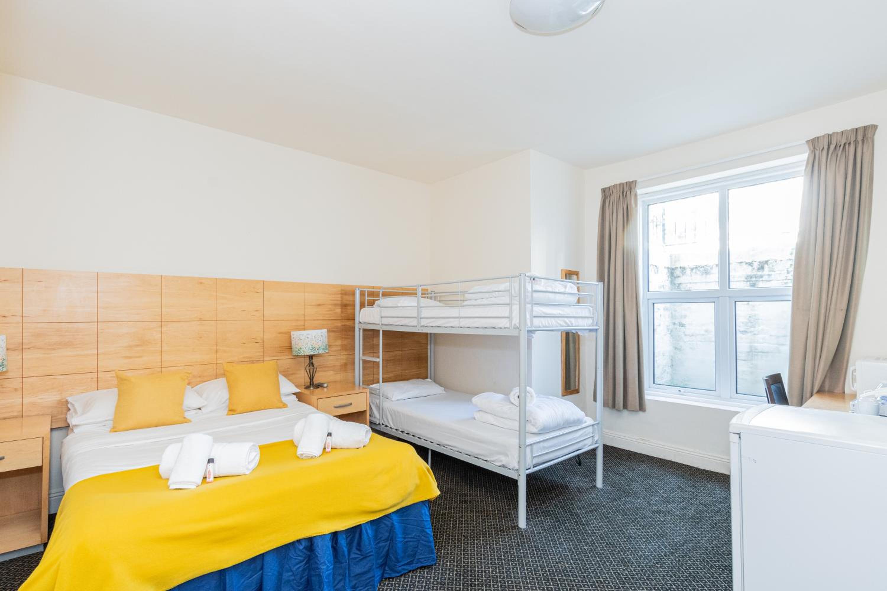 Standard Quadruple Room - Photo 1