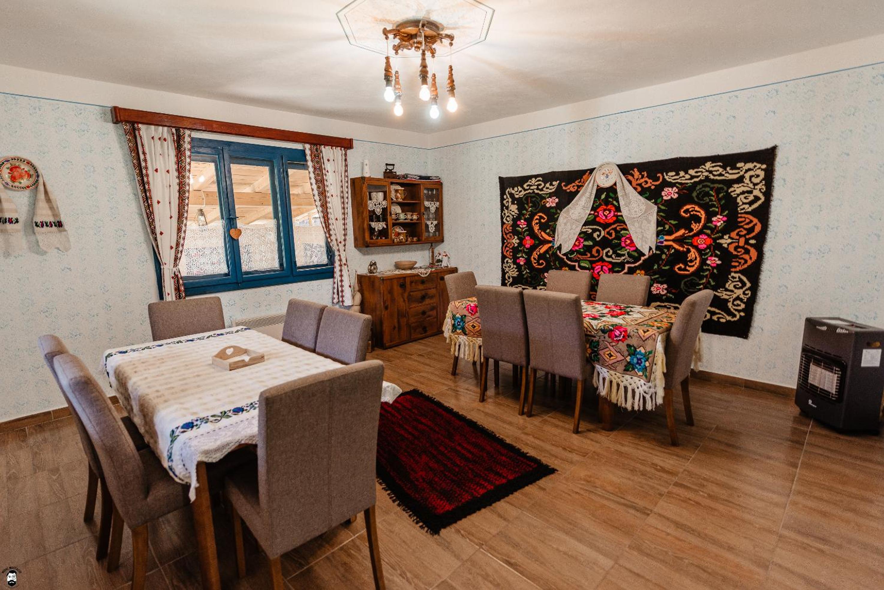 Two-Bedroom House - Photo 26