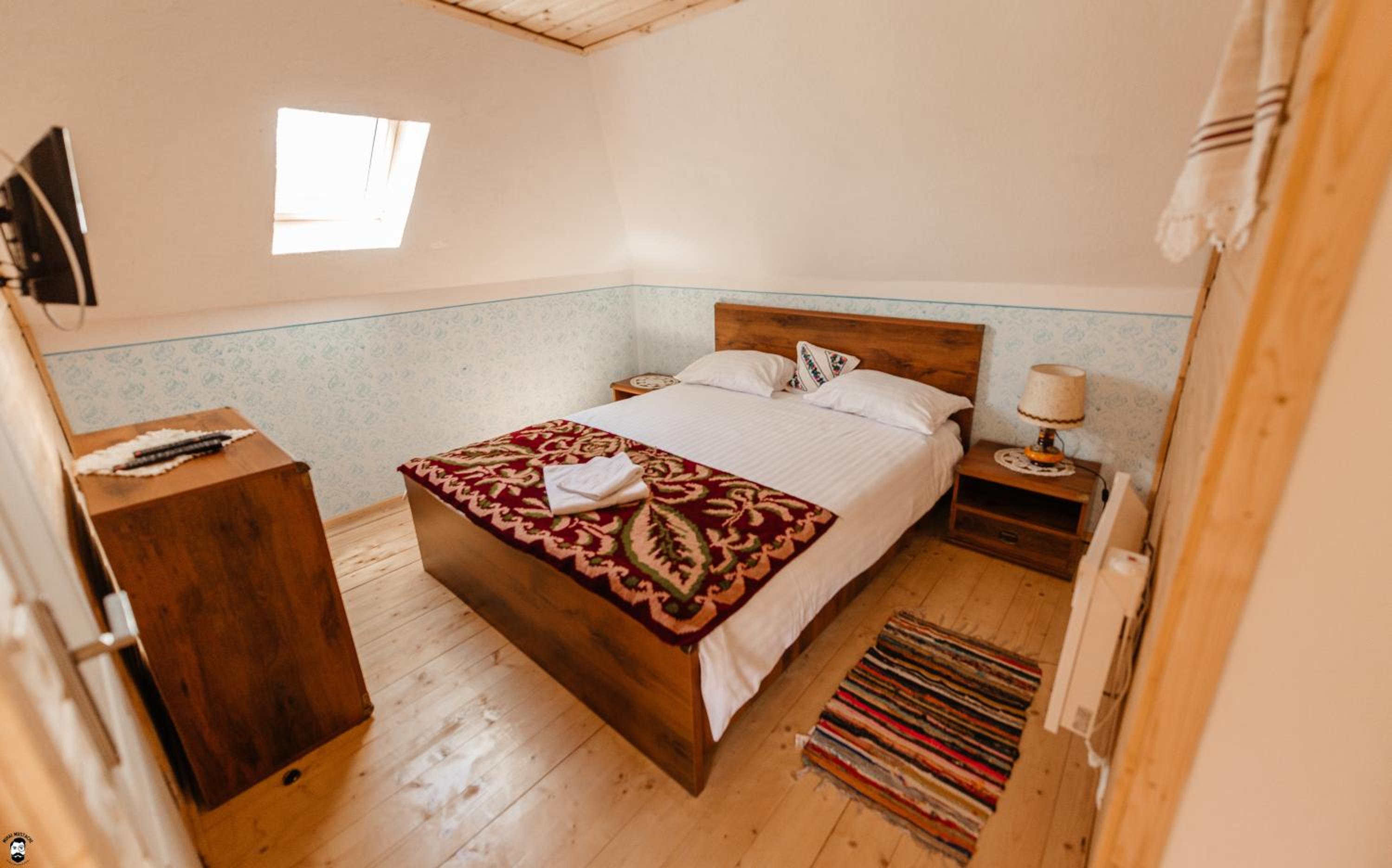 Two-Bedroom House - Photo 5