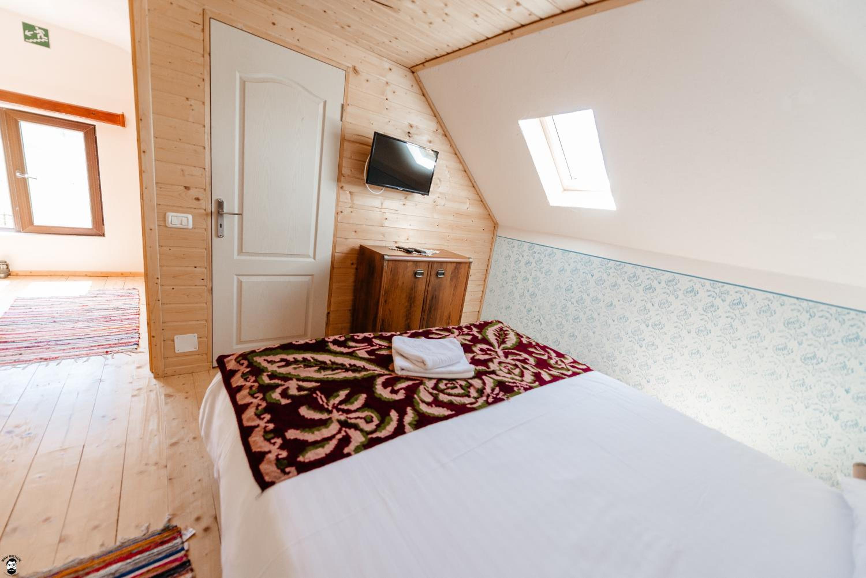 Two-Bedroom House - Photo 6