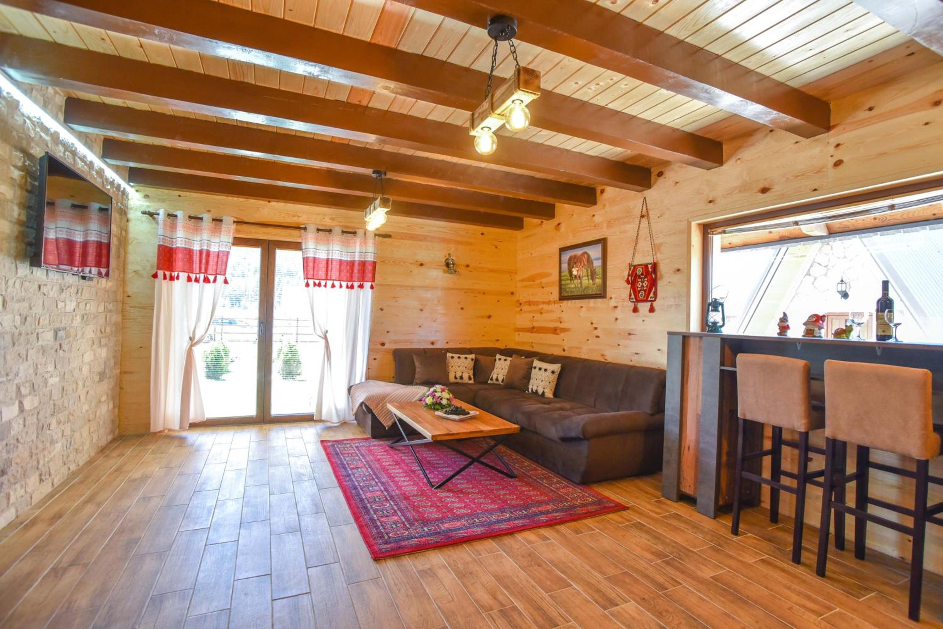 Three-Bedroom Villa photo 2