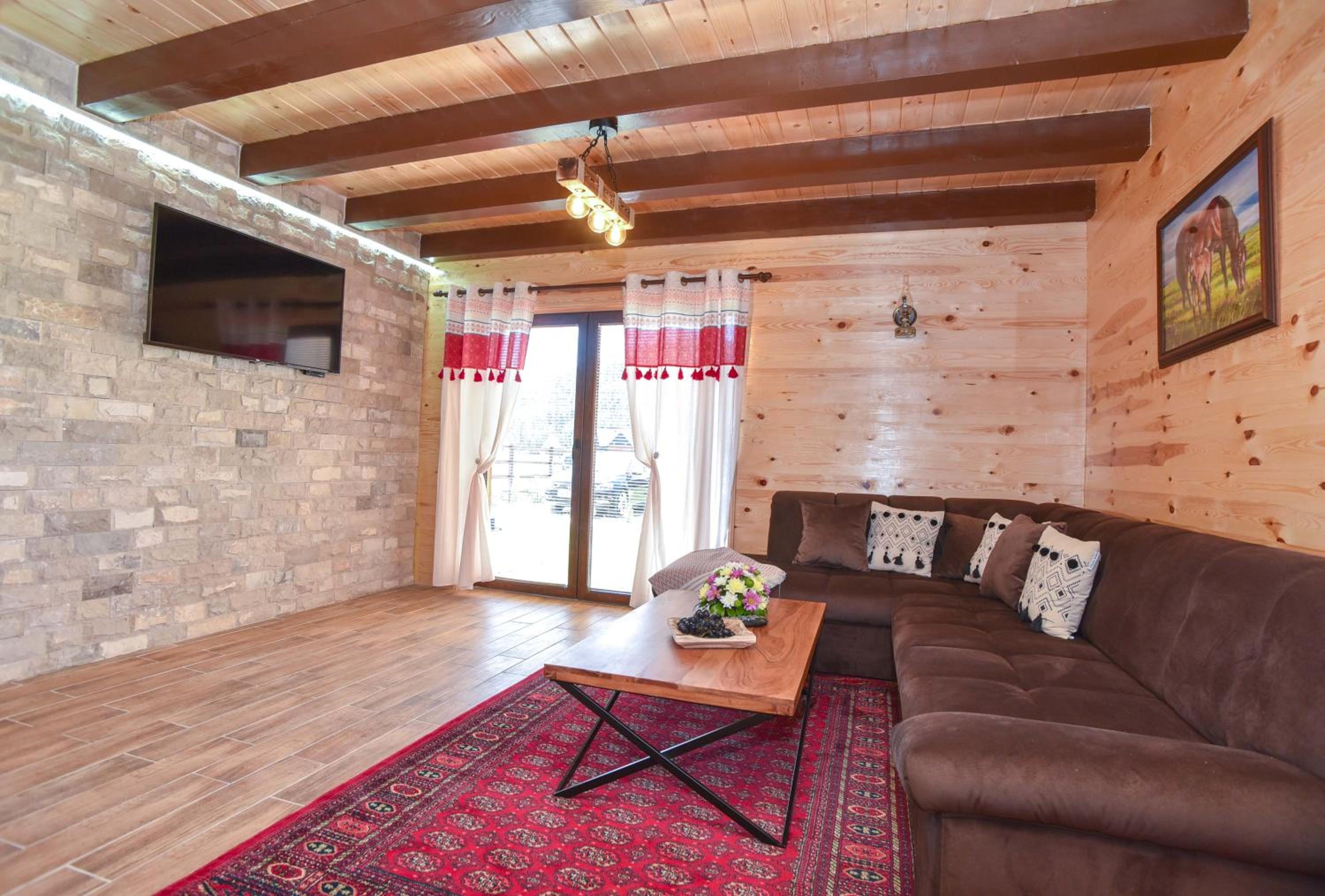 Three-Bedroom Villa photo 1
