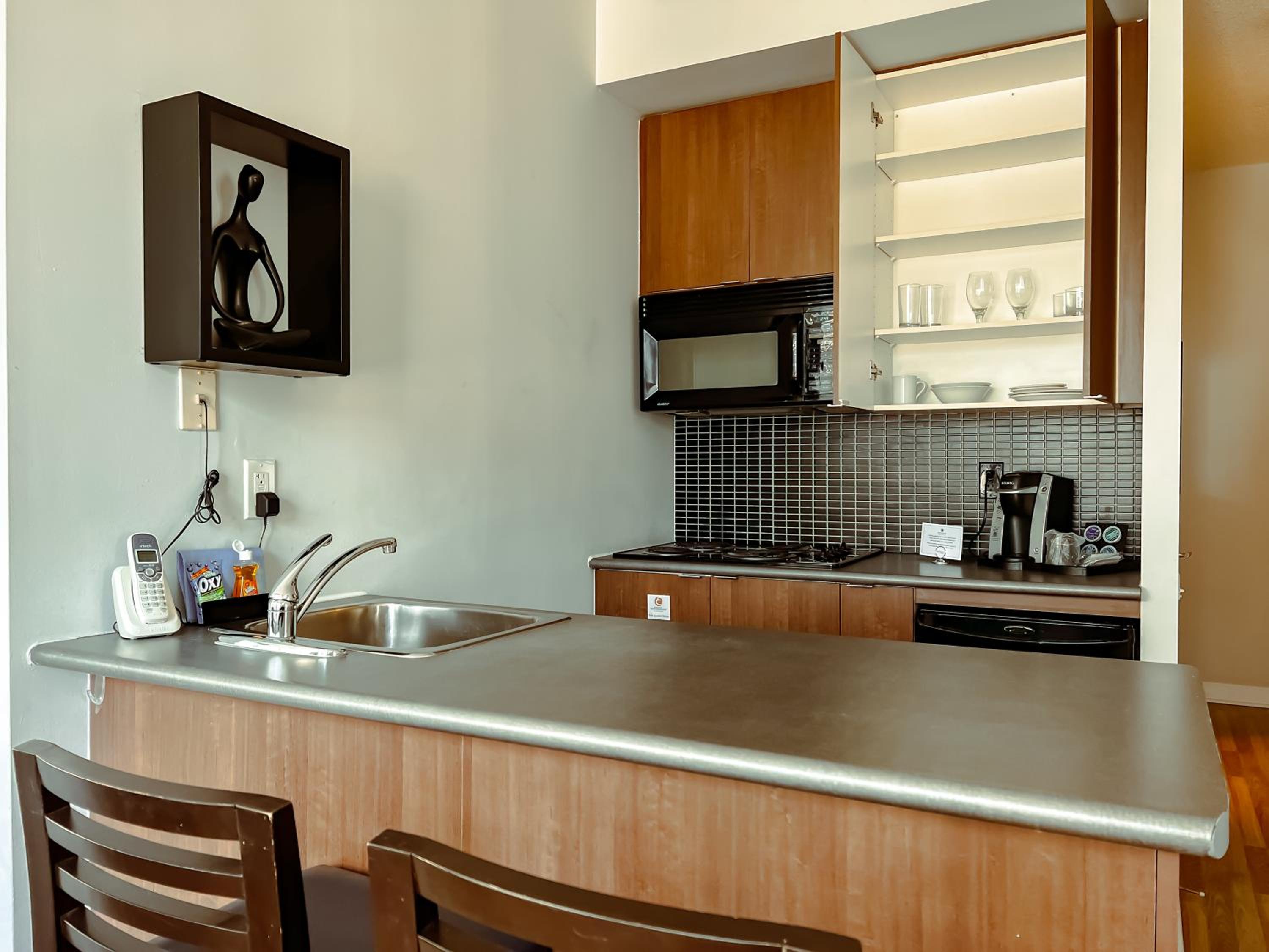 Family Suite with Sofabed - Photo 3