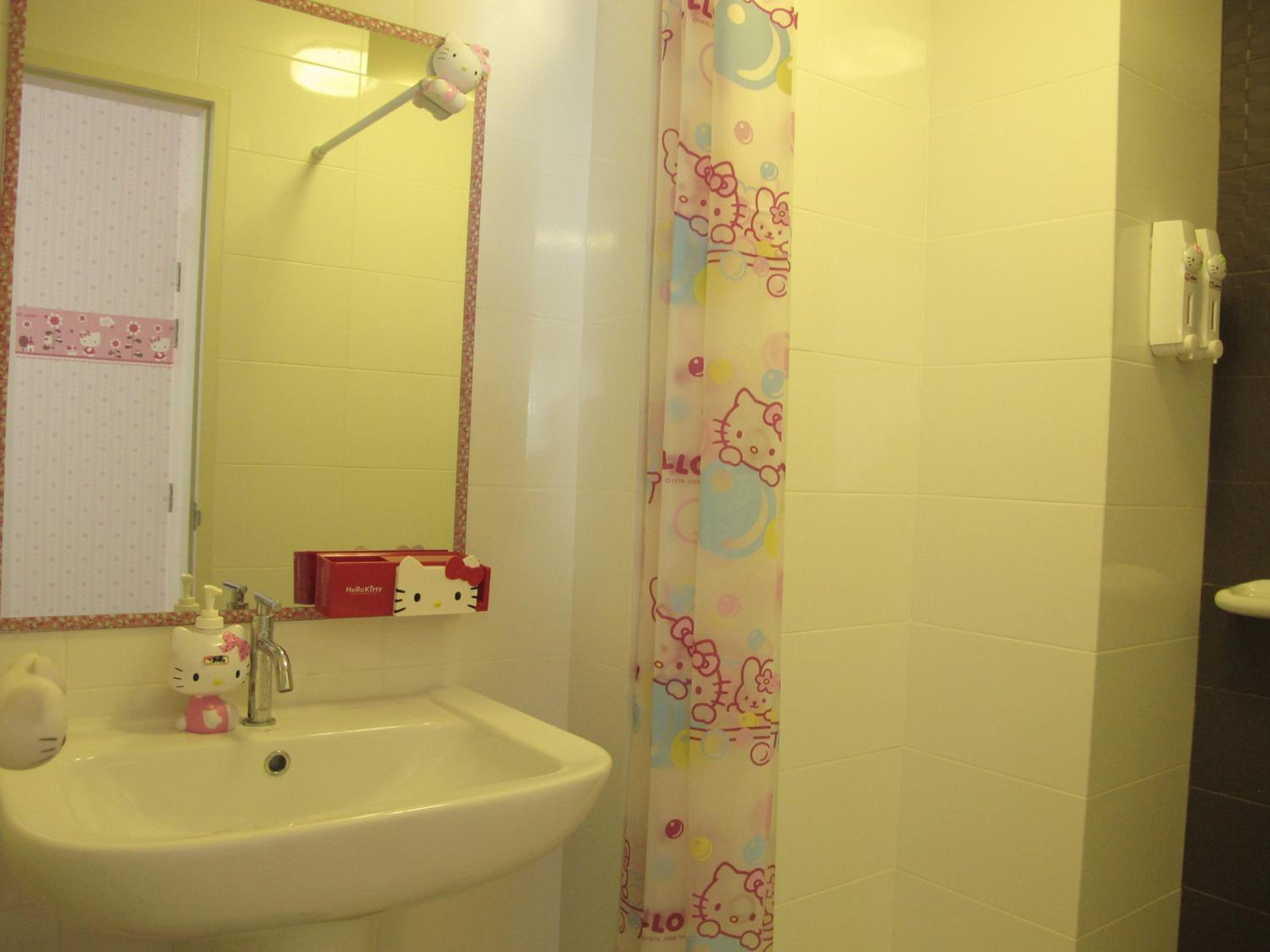Apartment with Pool View  - Photo 16