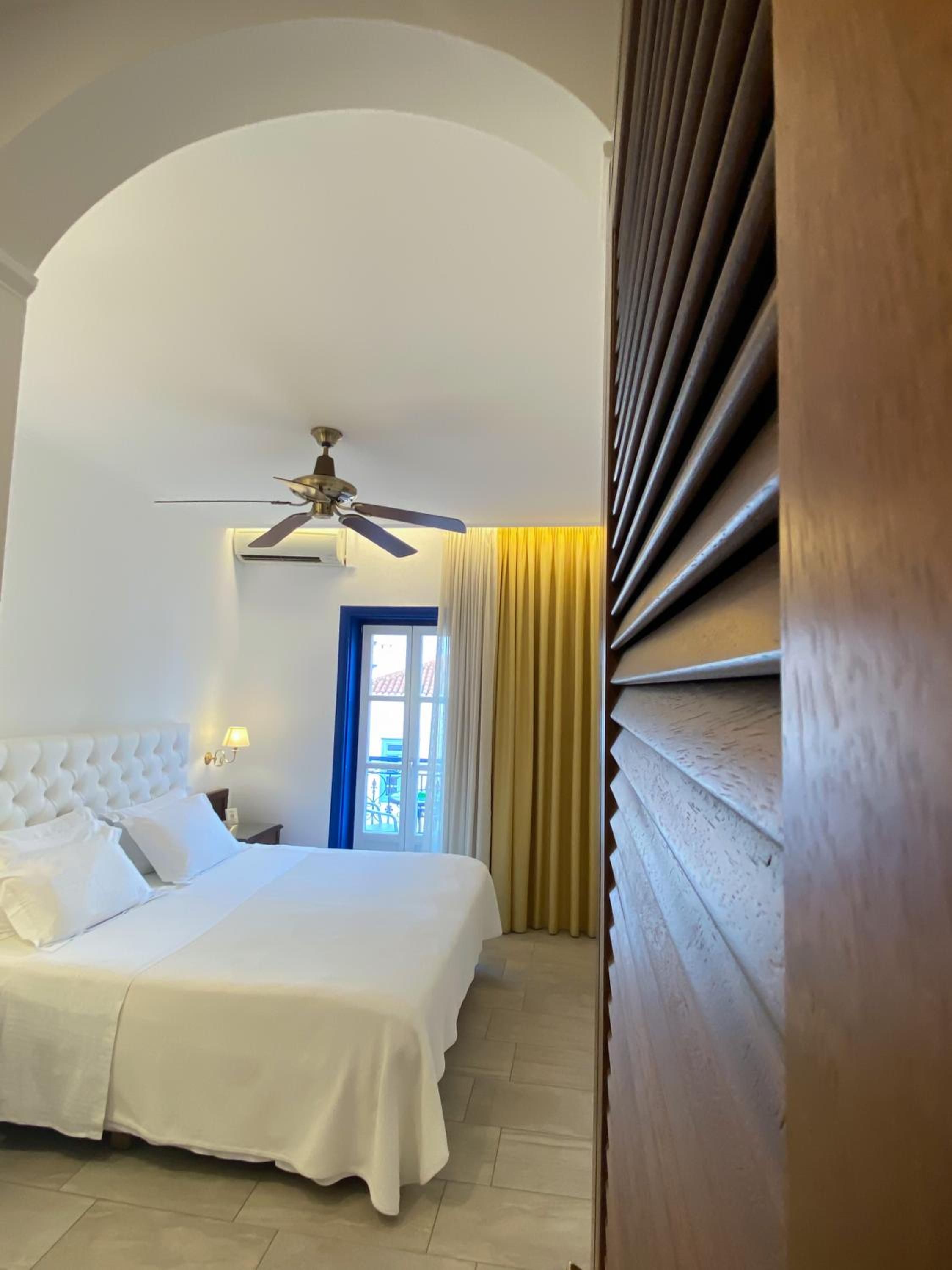 Double or Twin Room with Pool View