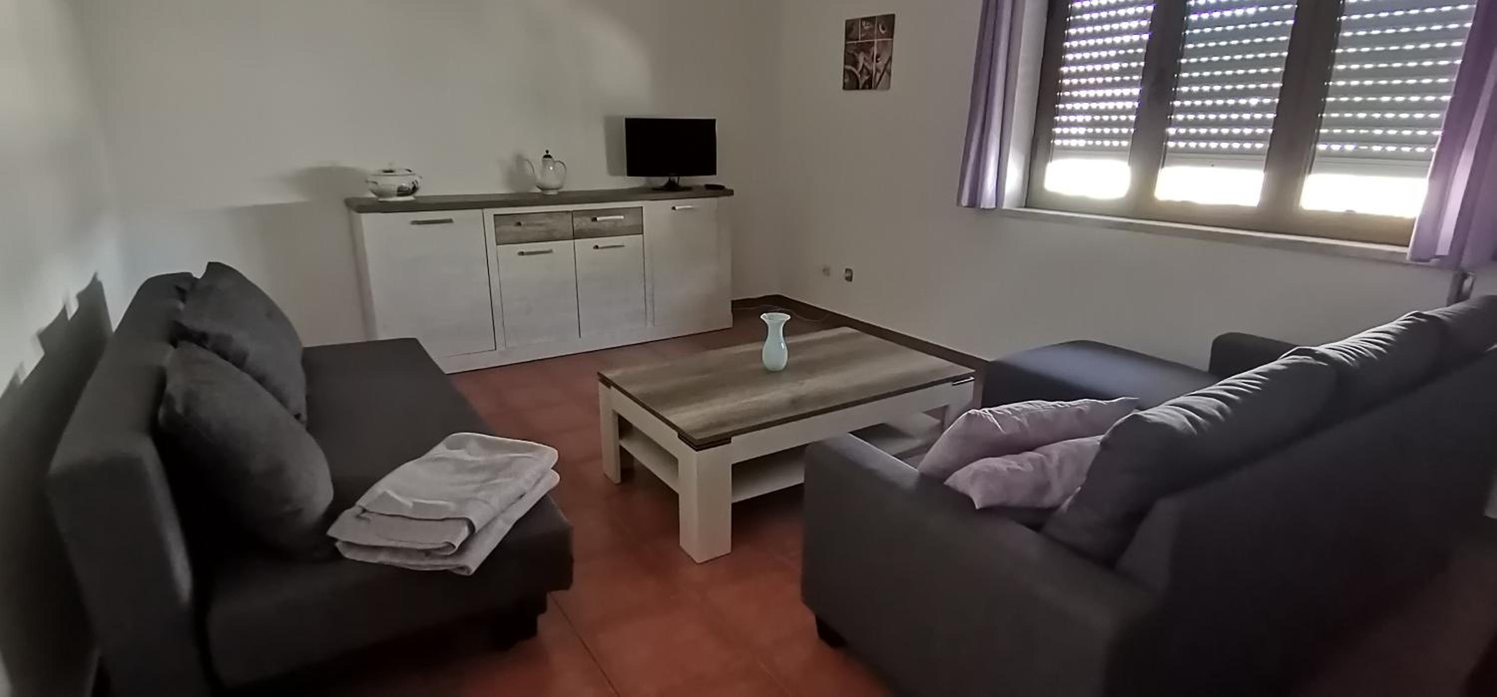 Two-Bedroom Apartment - Photo 9