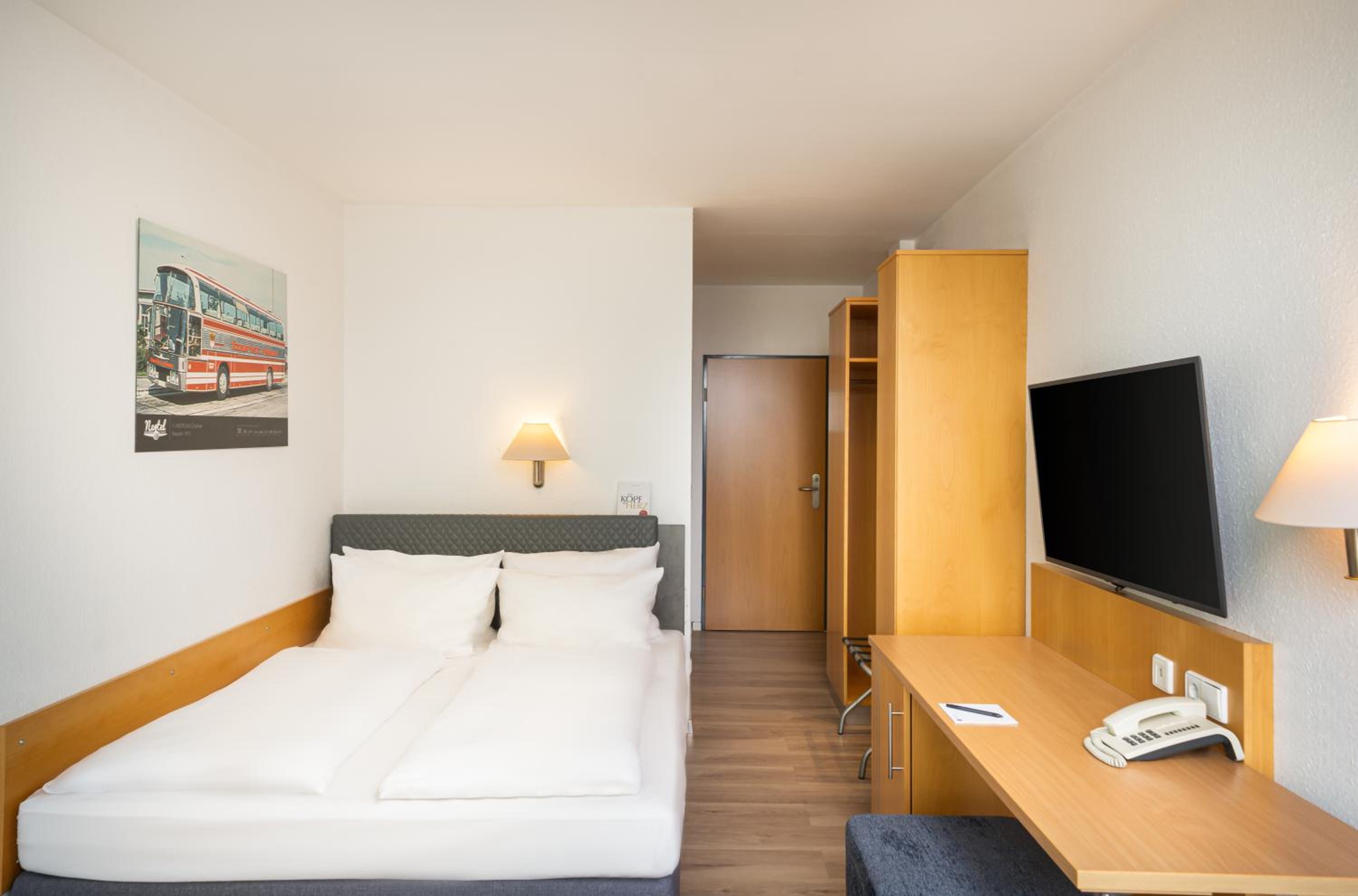 Standard Double Room - Photo 2